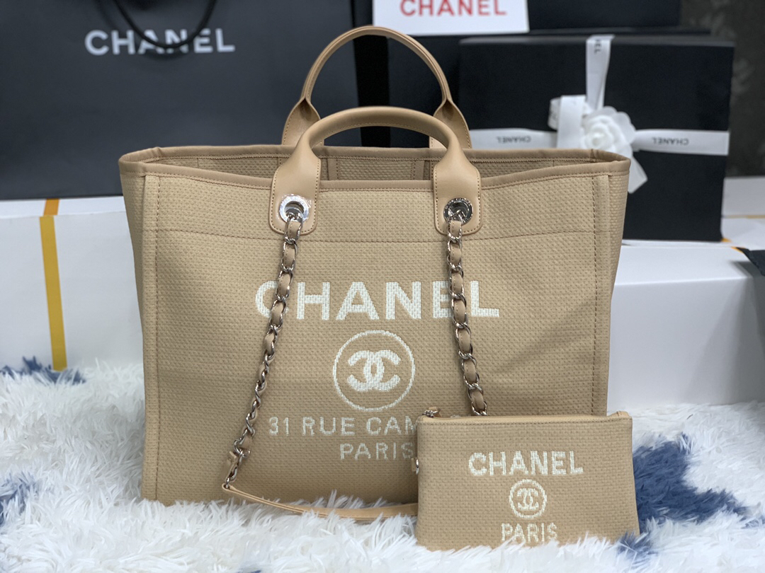 Chanel 2022 Mother and Daughter Beach Denim Canvas Tote Bag - Image 2