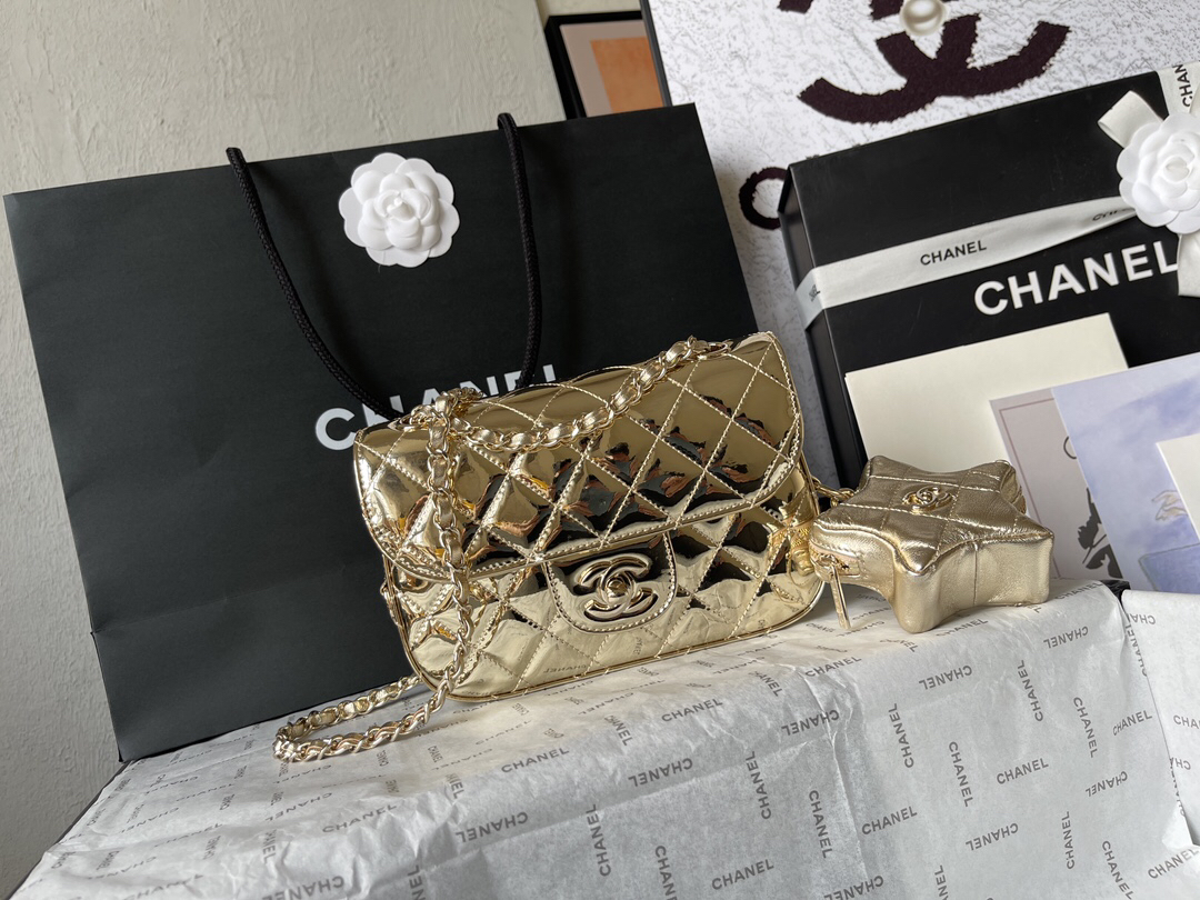Chanel 24C Star Collection Bag with Removable Star Charm - Image 2