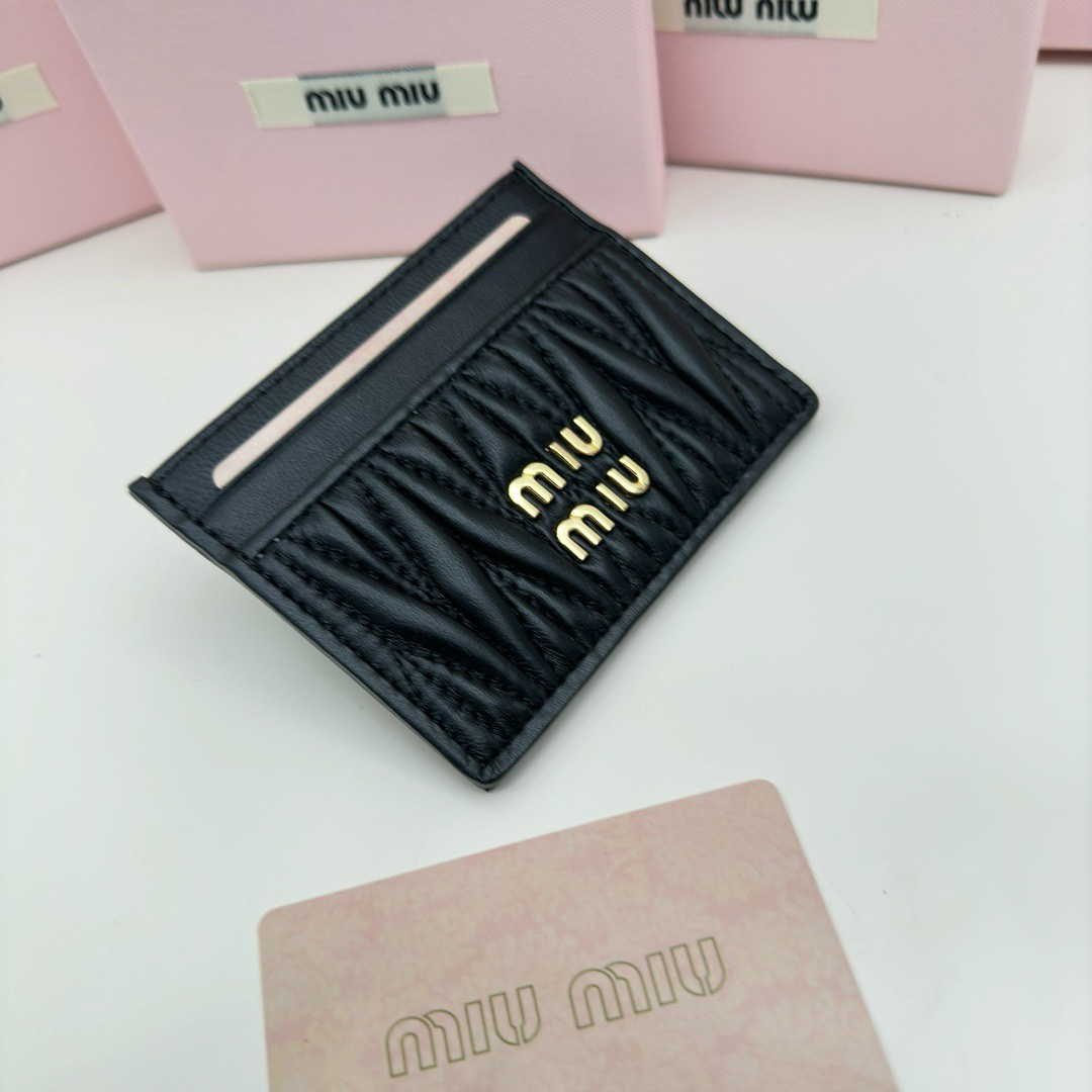 Miu Miu Lambskin Wallet 3514 - Image 2