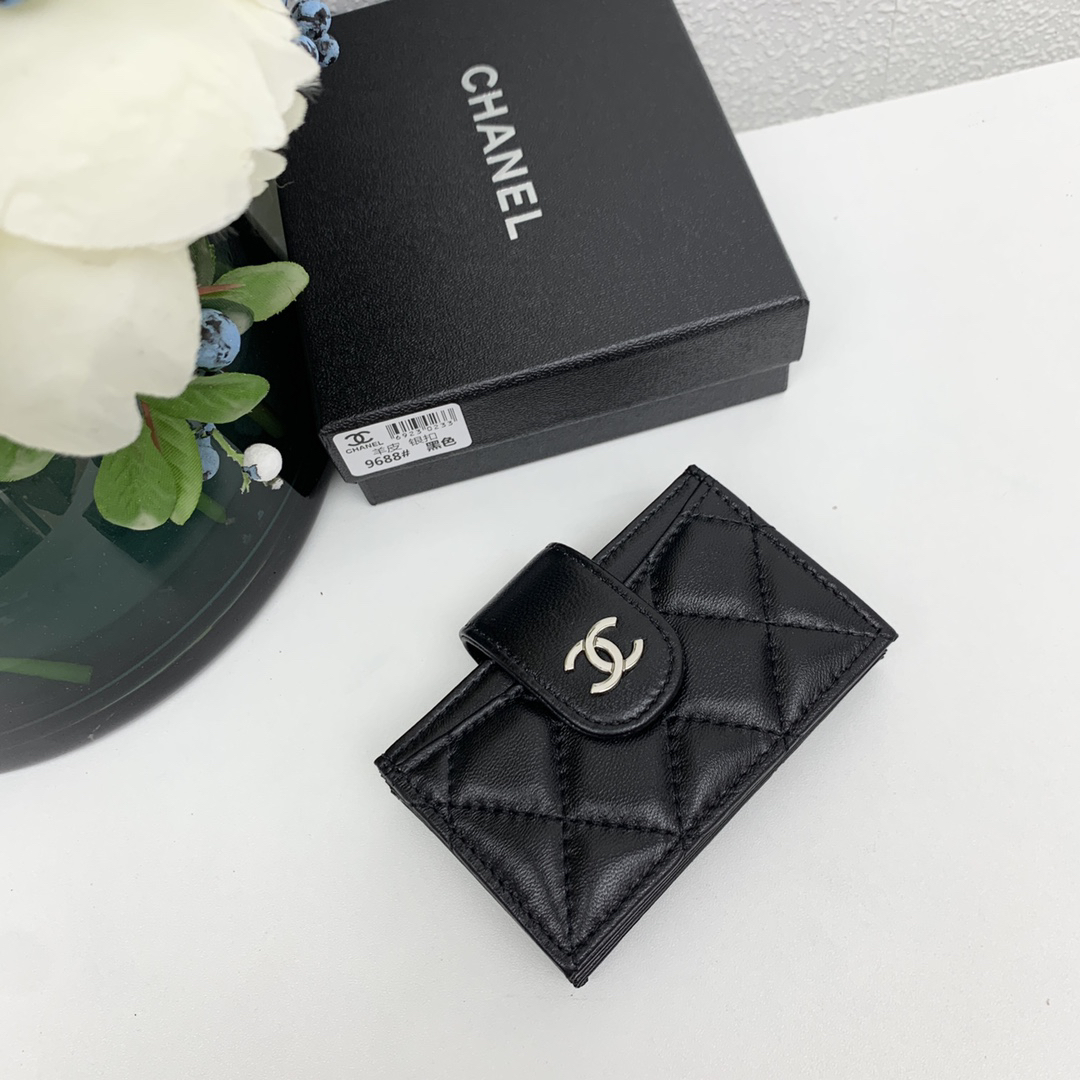 CHANEL AP1081 Large Quilted Goatskin Tri-Fold Wallet - Image 2