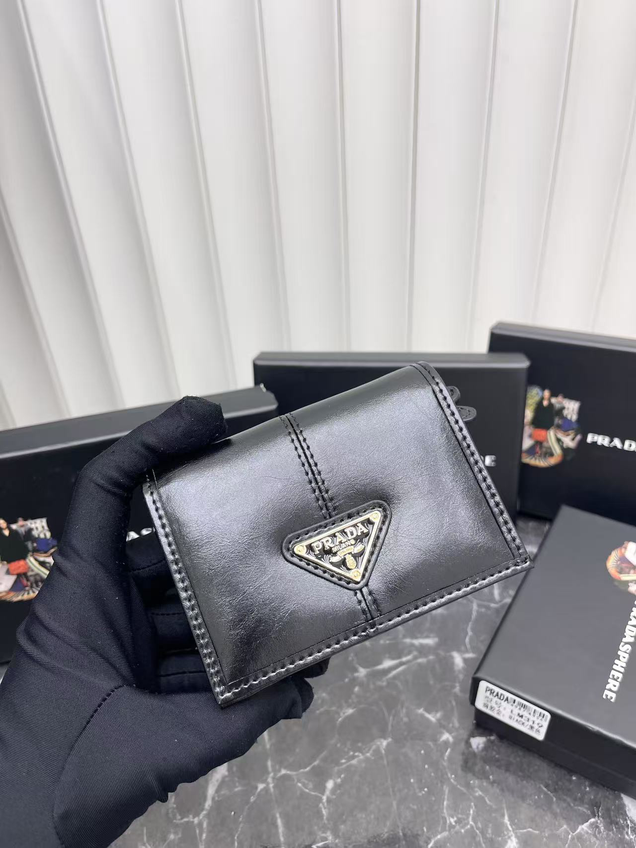 Prada Leather Wallet with Metal Triangle Logo and Zipper Closure - Image 2