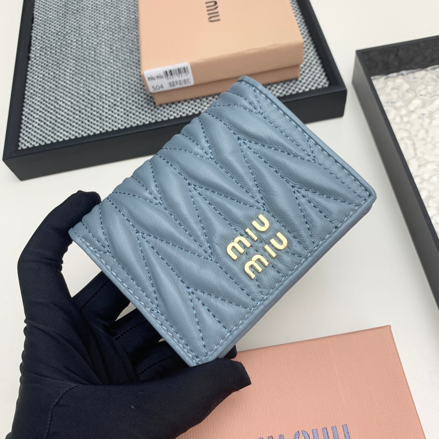 Miu Miu Leather Multi-Compartment Coin Purse - Image 2