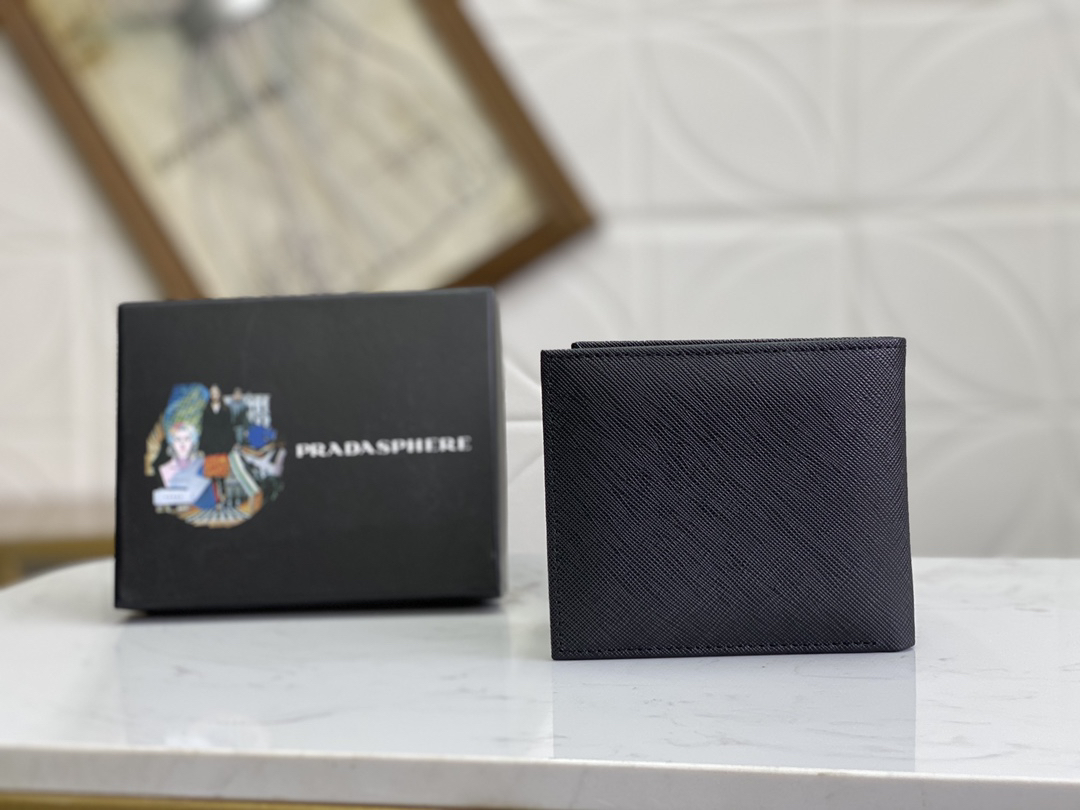 Prada Men's Short Wallet - Image 2
