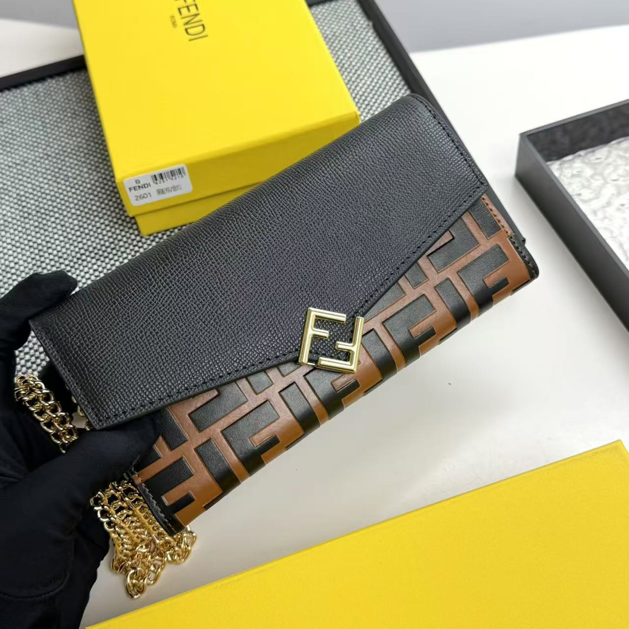 Fendi FF Diamonds Calfskin Crossbody Wallet - Image 2