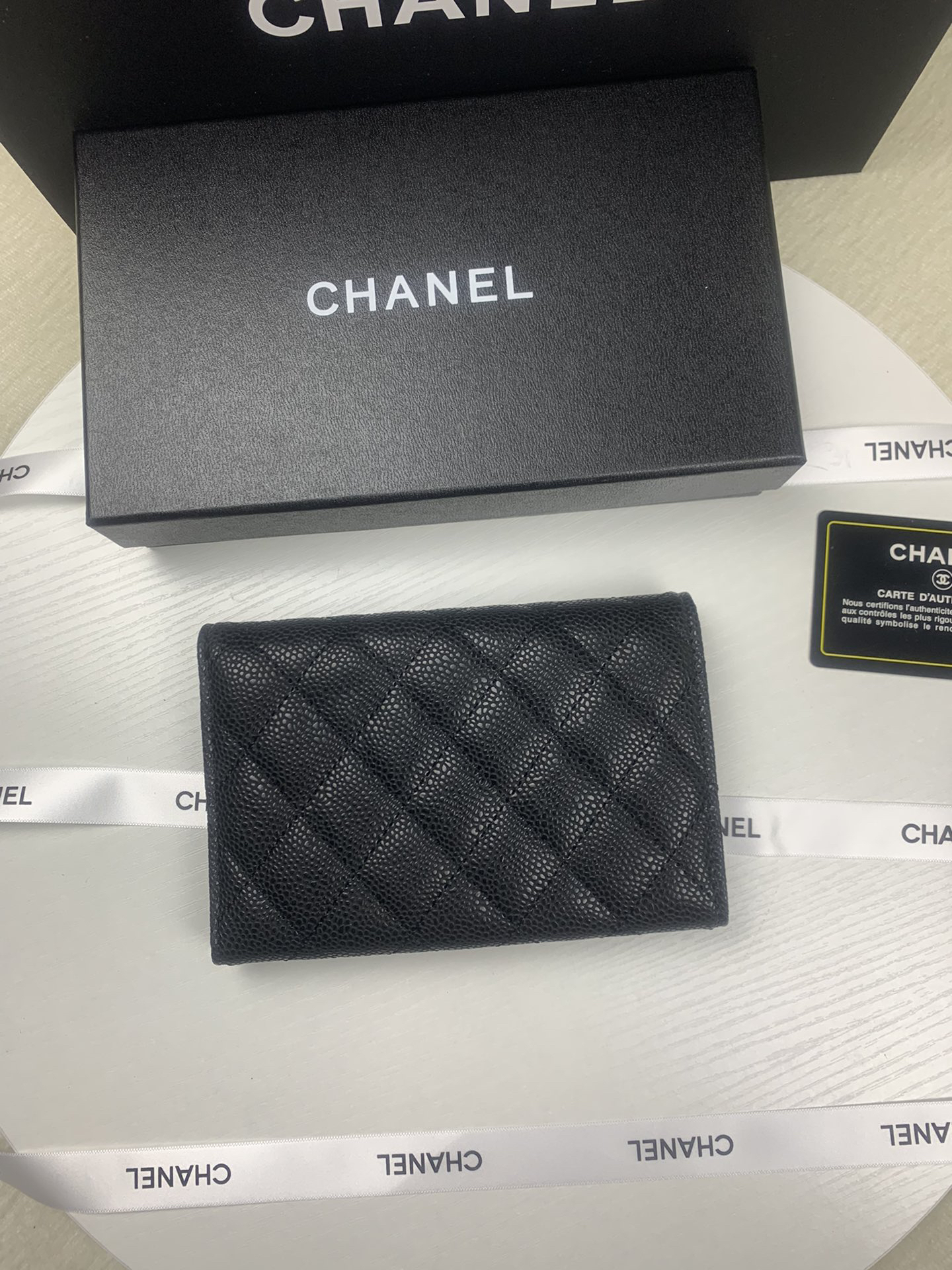 Chanel Medium Tri-Fold Wallet A84341 - Image 2