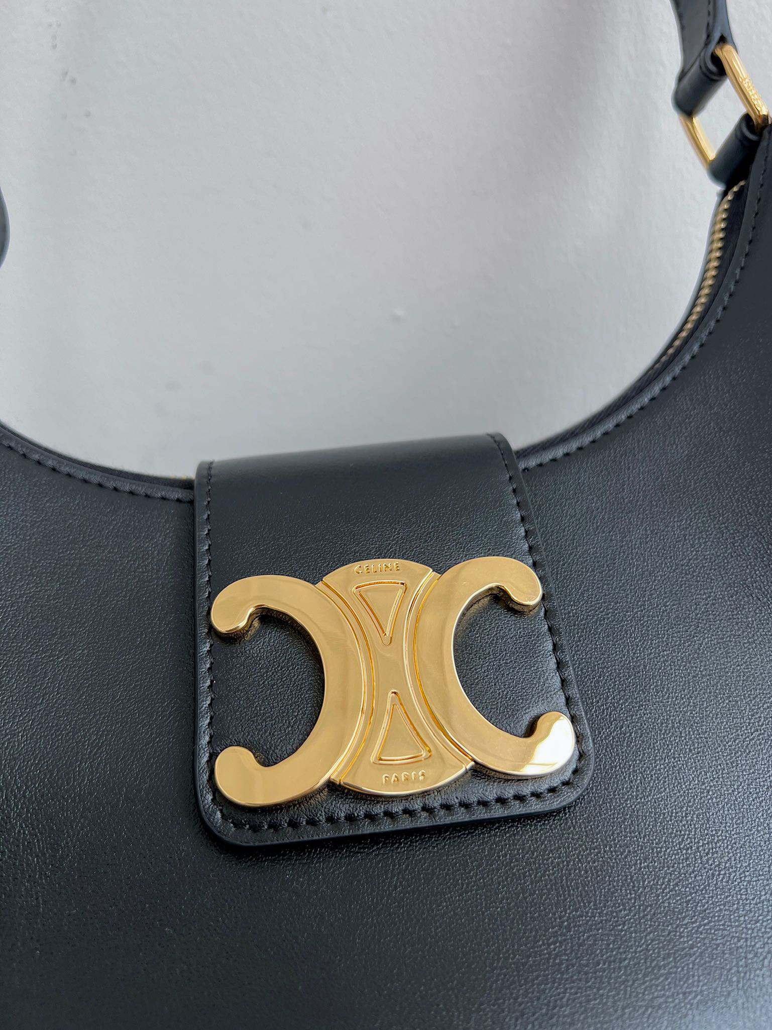Celine Ava Triomphe Smooth Calfskin Shoulder Bag - Image 2