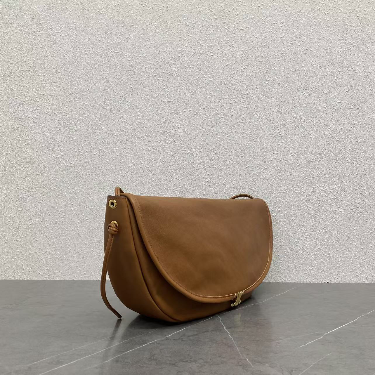 CELINE CE Half Moon Bag - Image 2