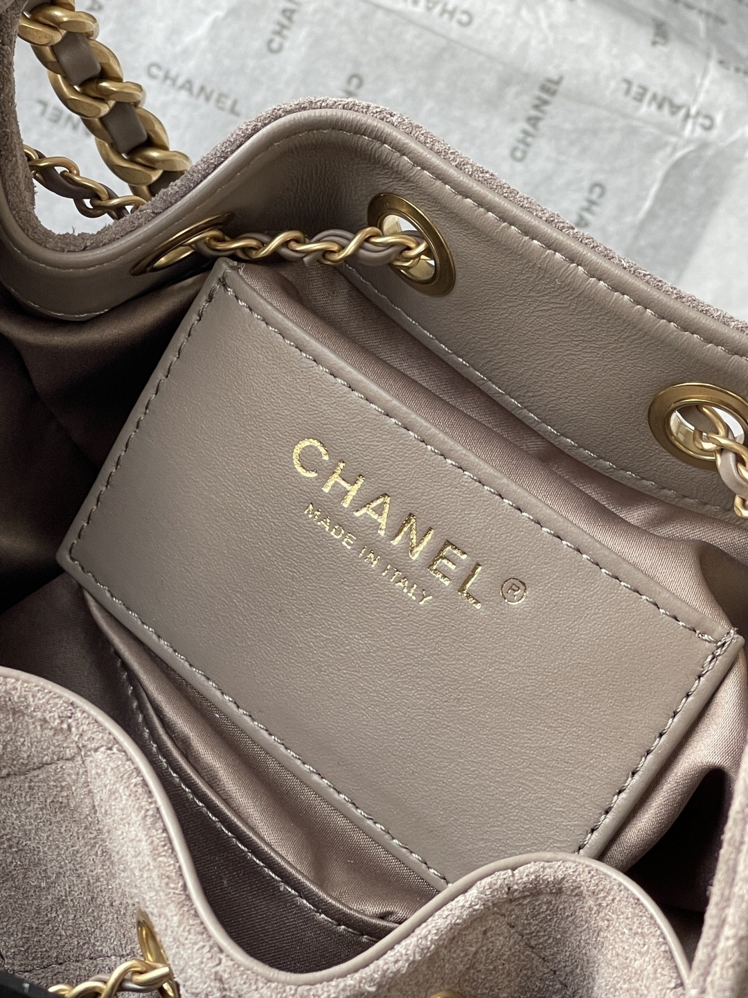 Chanel 25S Spring Hobo Mini Drawstring Bucket Bag - Image 12