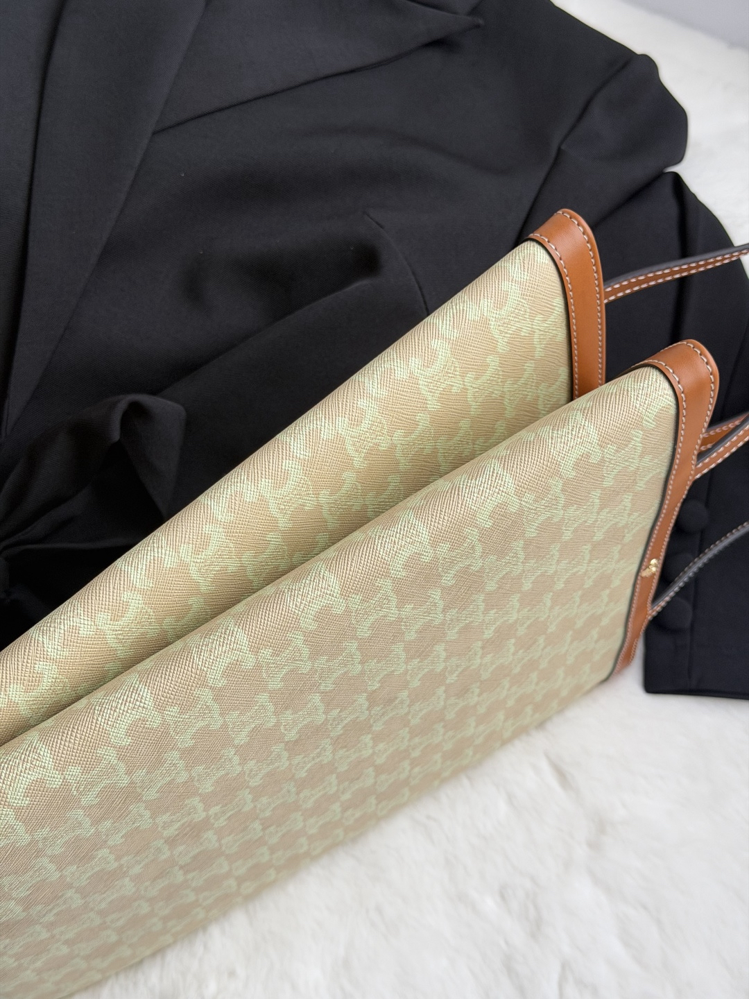 FLAT SHOER Logo-Print Lightweight Tote Bag - Image 3