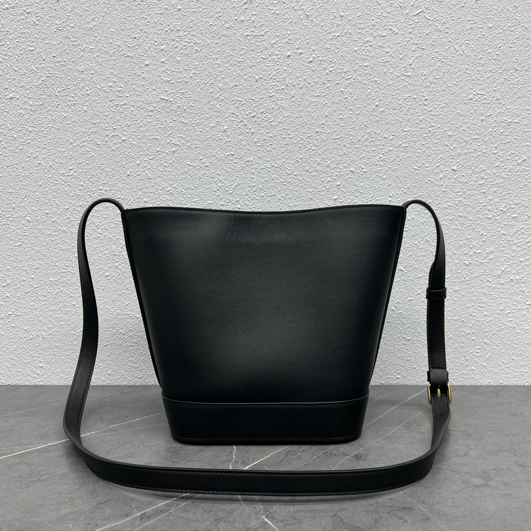 CELINE 2022 Spring/Summer Cuir Leather Bucket Shoulder Bag - Image 3