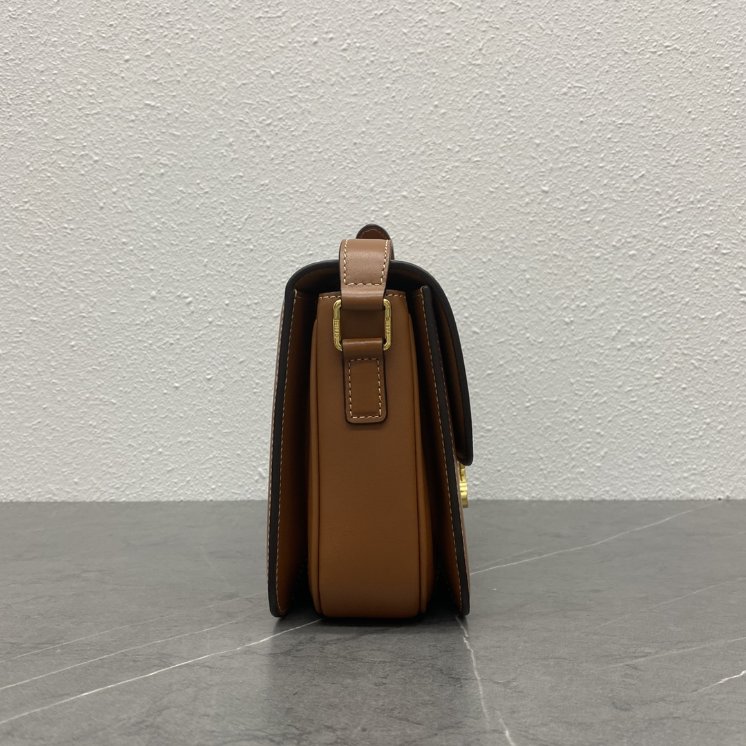 Triome Classic Leather Crossbody Bag - Image 3