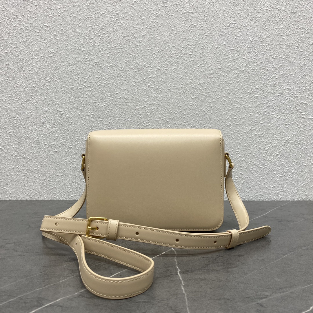 Triome Women's Leather Crossbody Bag - Image 3