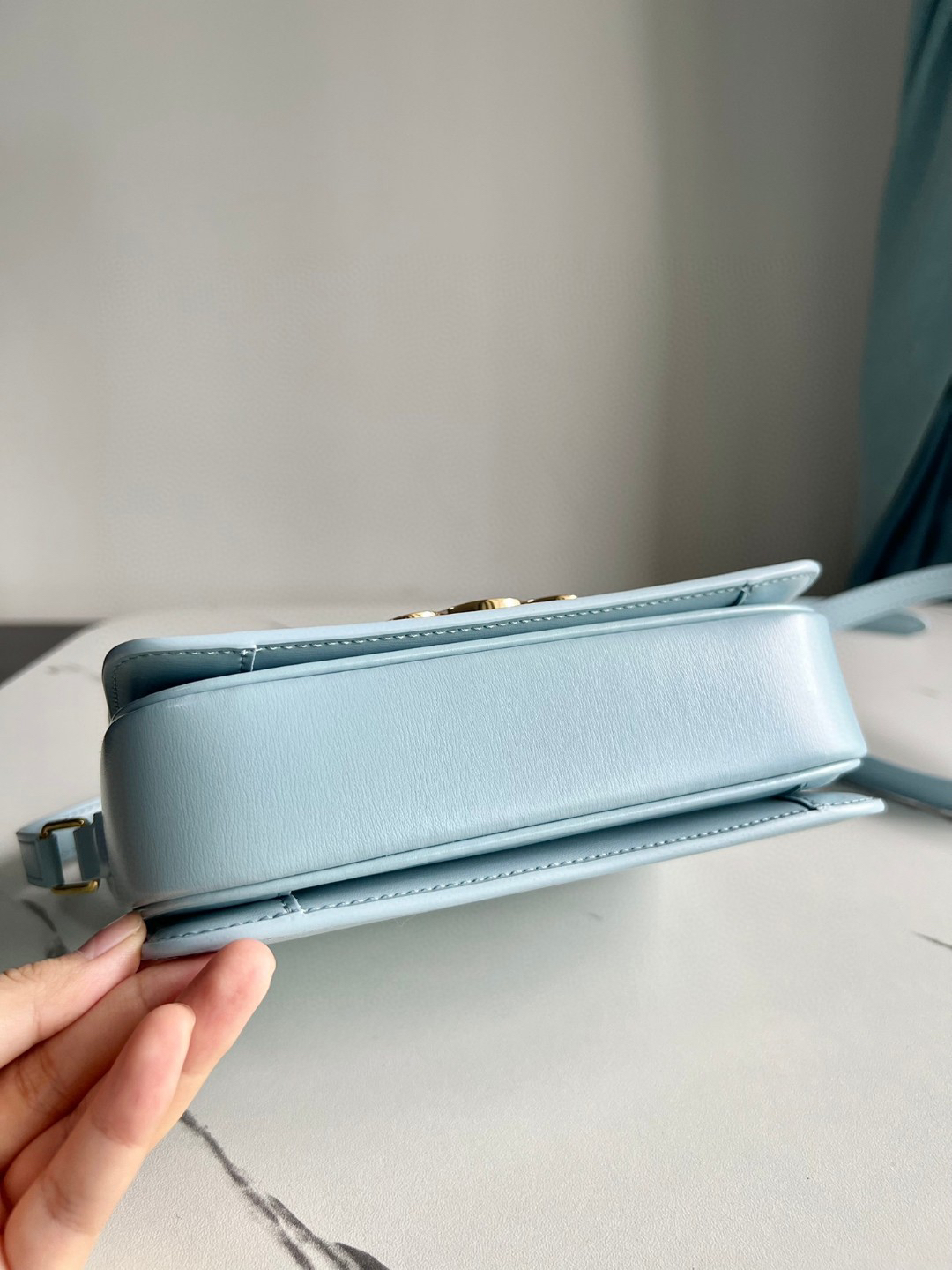 TRIOME Teen Triumph Gate Crossbody Bag - Image 3