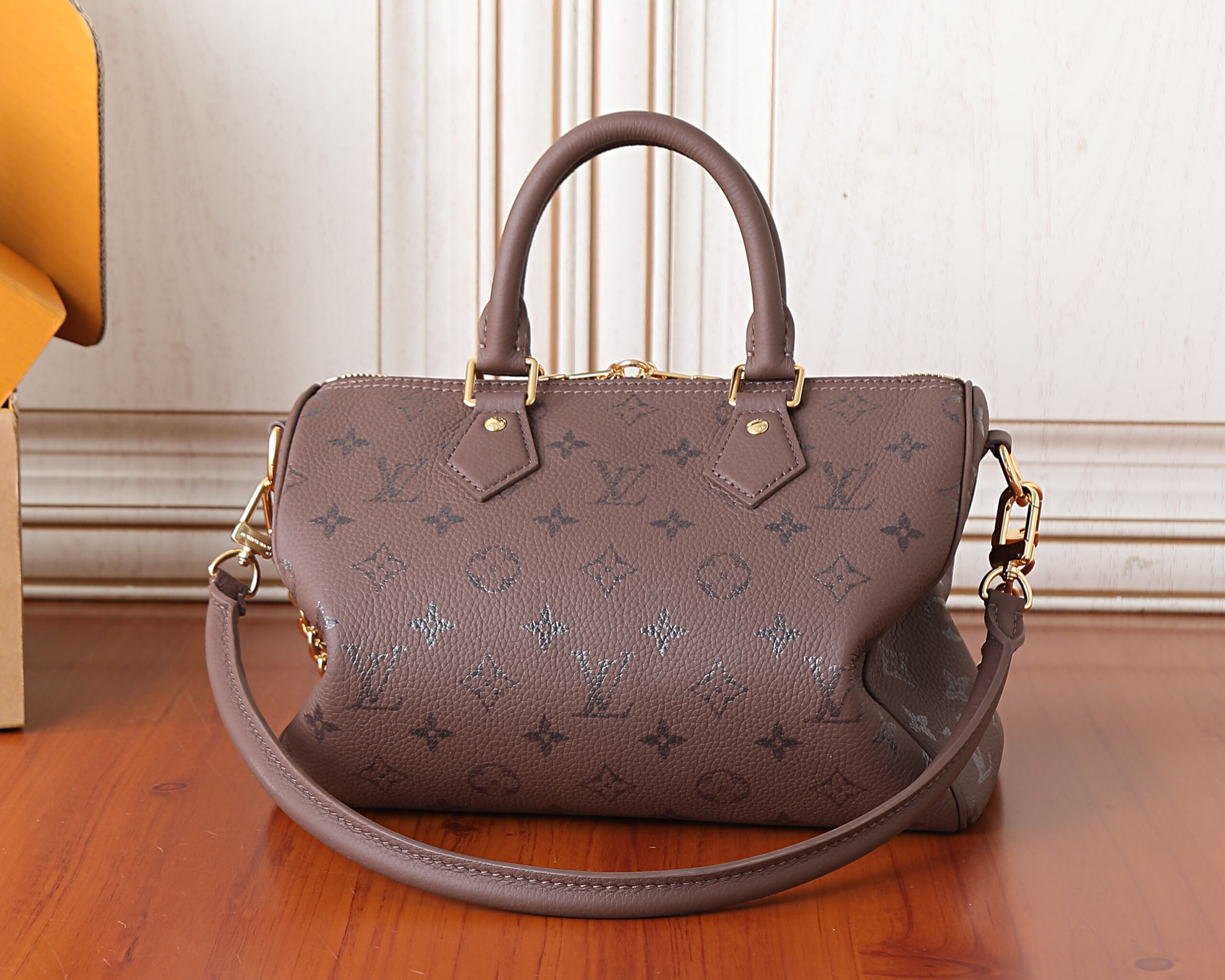 Louis Vuitton Speedy Bandoulière 25 Handbag - Image 3
