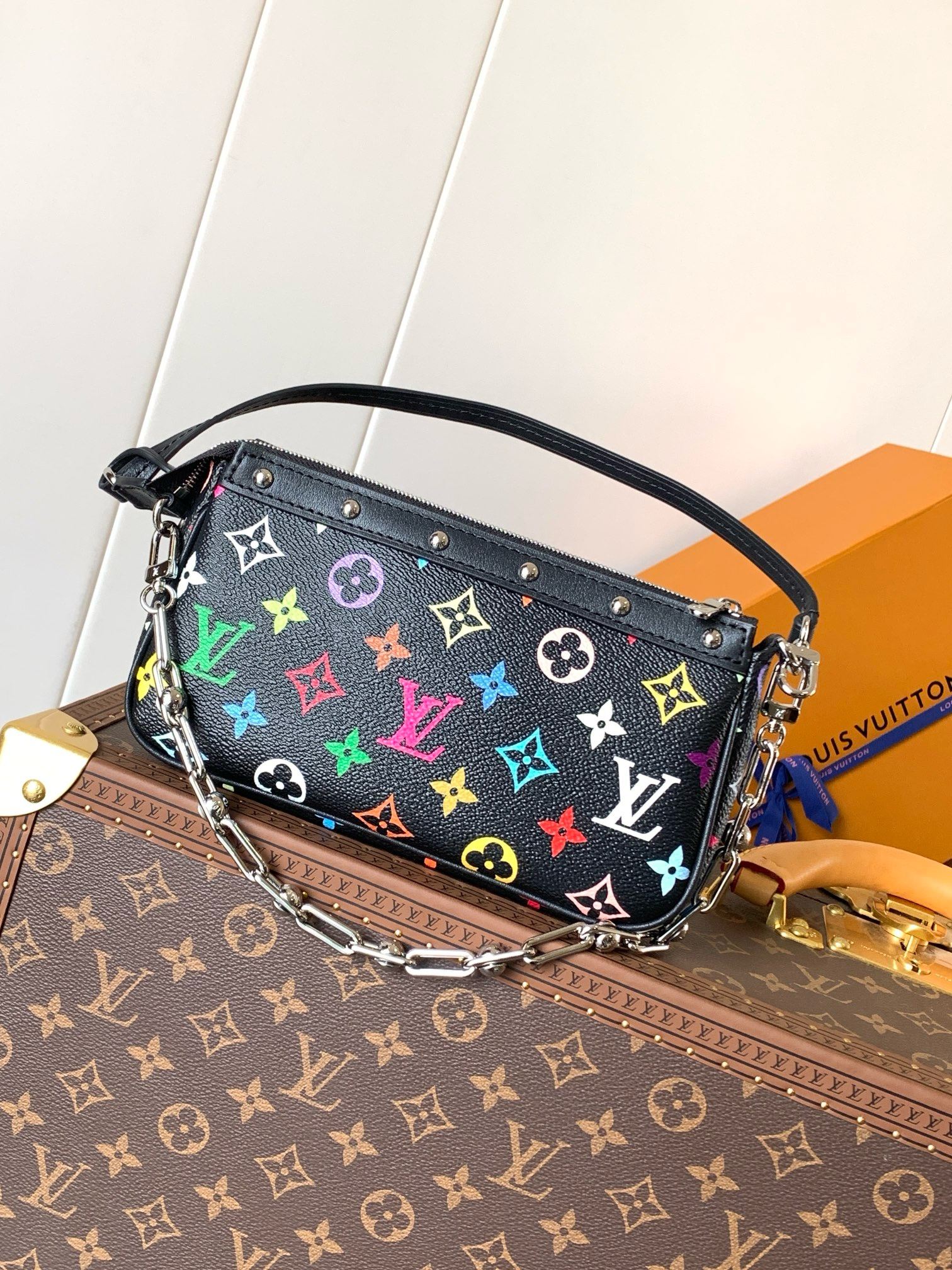 Louis Vuitton x Takashi Murakami Pochette Accessoires M13663 - Image 3