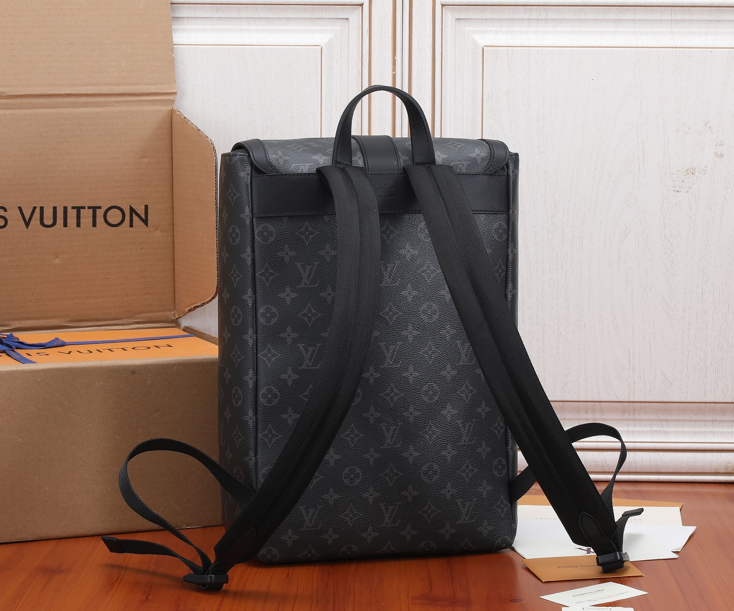 Louis Vuitton Saumur Shoulder Bag Monogram Eclipse M45913 - Image 3