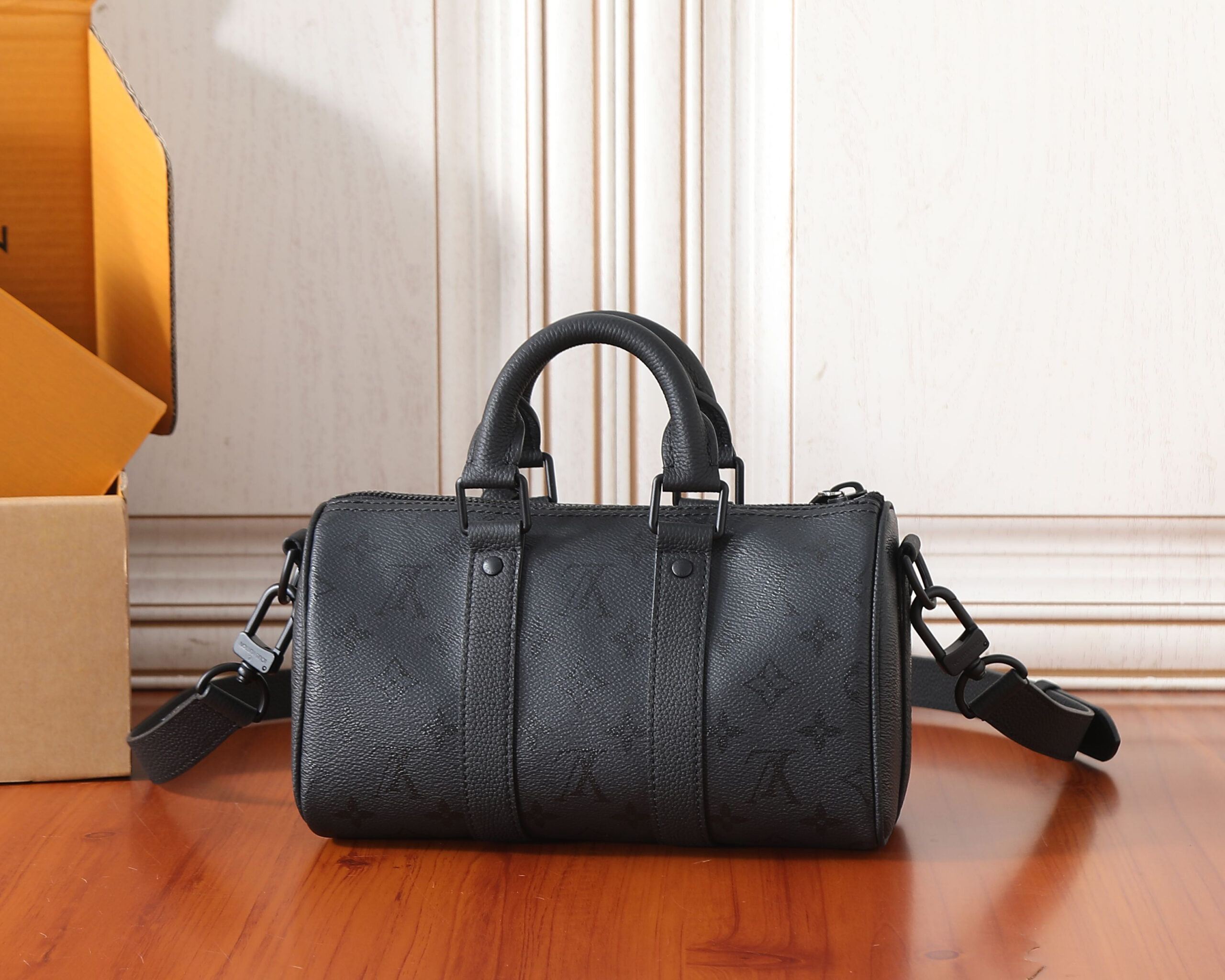 Louis Vuitton Keepall Bandouliere 25 Bag in Monogram Midnight - Image 3