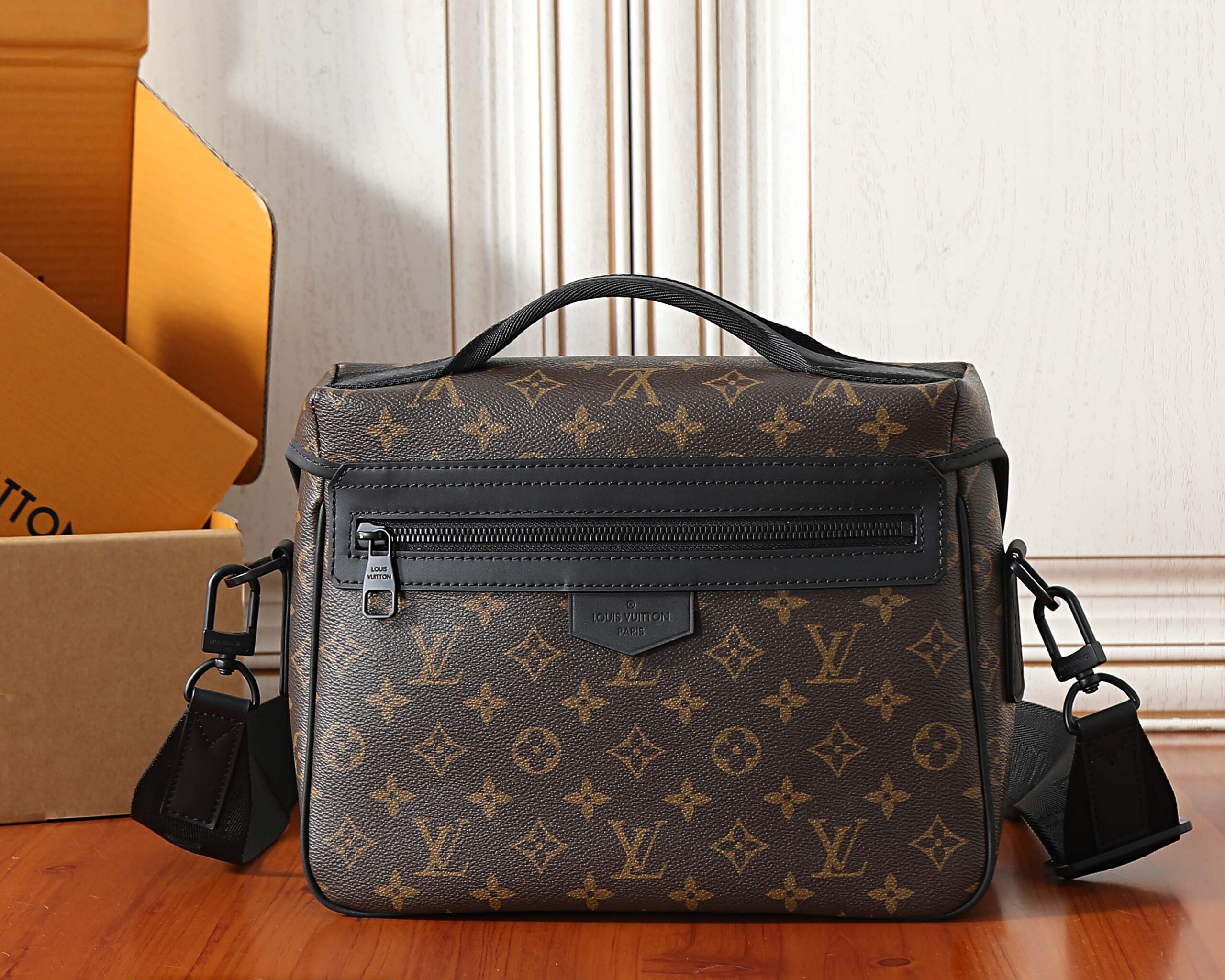 Louis Vuitton LV Trail Messenger Bag in Monogram Macassar Canvas, Model M46972 - Image 3