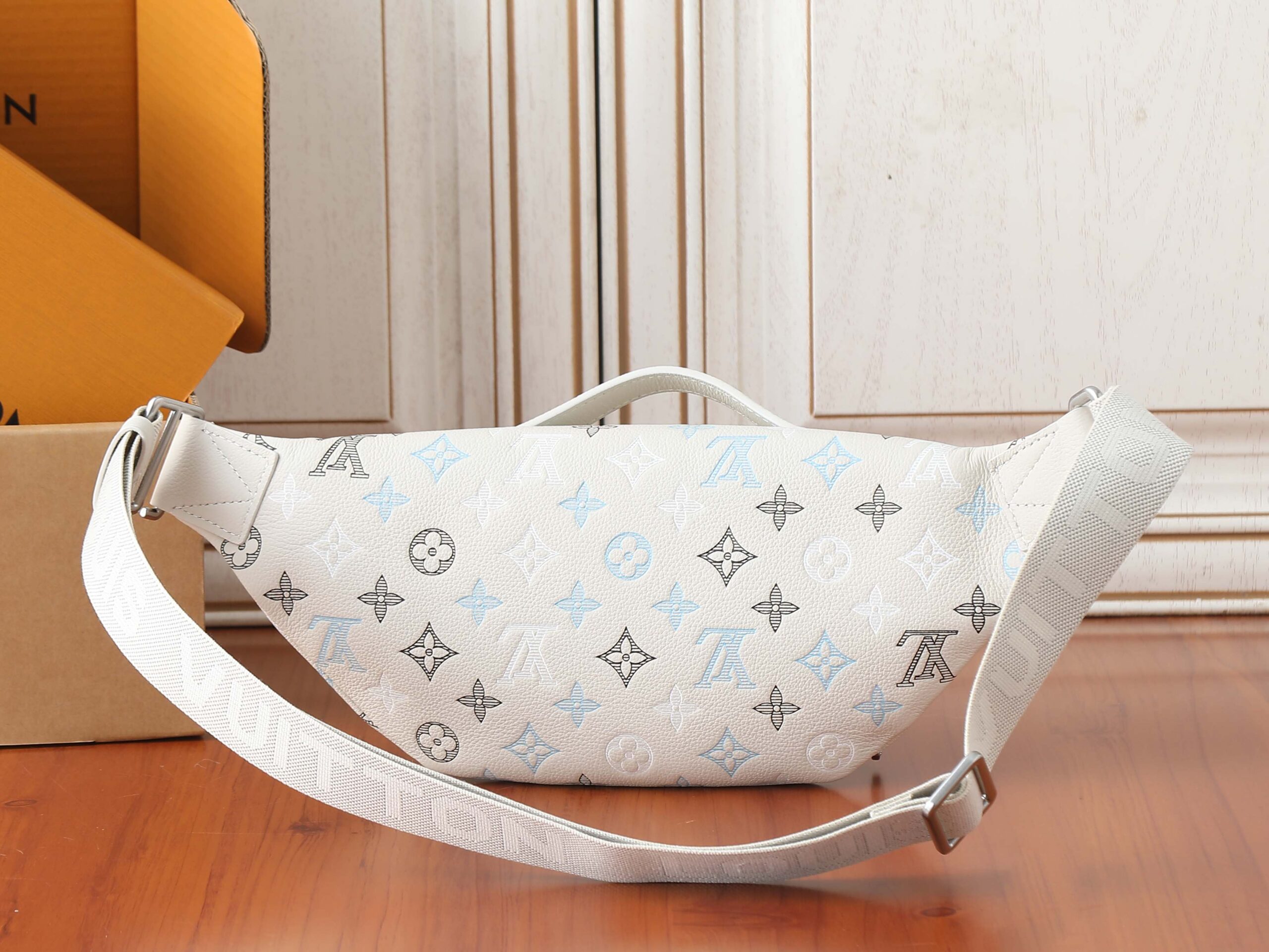 Louis Vuitton Rush Belt Bag in Monogram Shadow Leather - Image 3