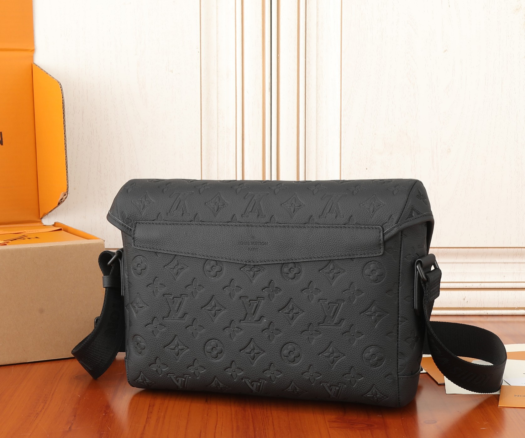 Louis Vuitton Voyager Small Messenger Bag in Monogram Shadow Calfskin - Image 3
