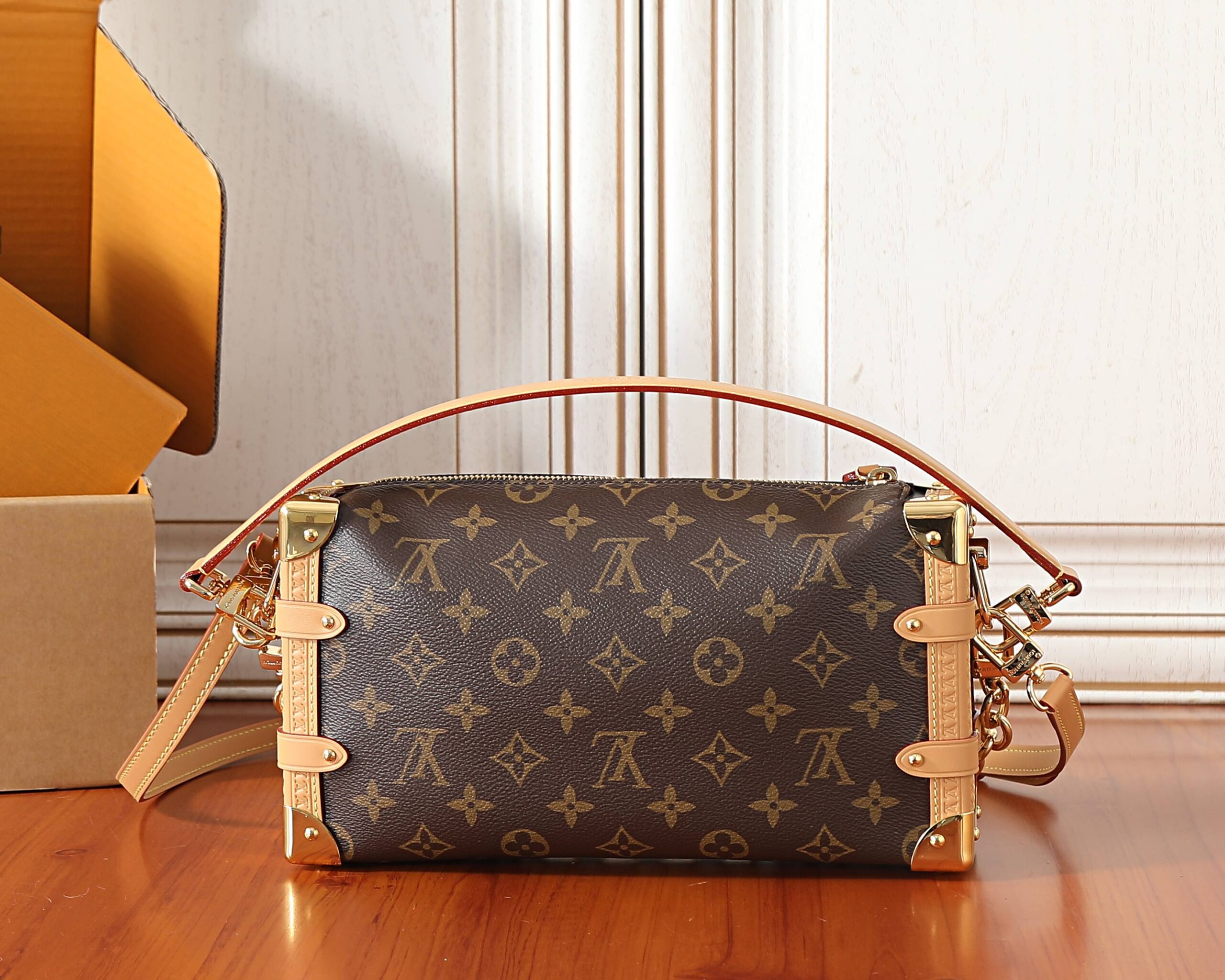 Side Trunk Monogram Shoulder Bag M28385 - Image 3