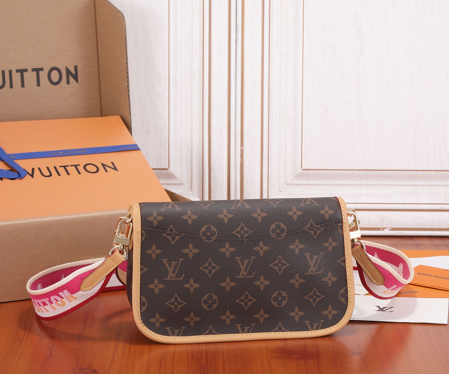 Louis Vuitton Diane Monogram Canvas Shoulder Bag - Image 3