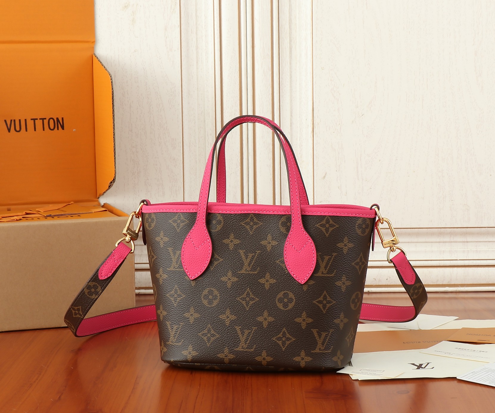 Neverfull Bandoulière Inside Out BB Handbag - Image 3
