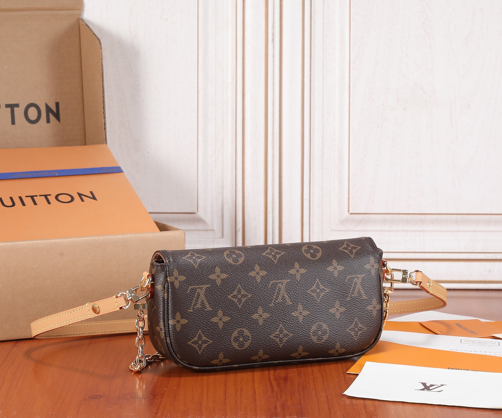 Louis Vuitton Wallet On Chain Ivy Shoulder Bag - Image 3