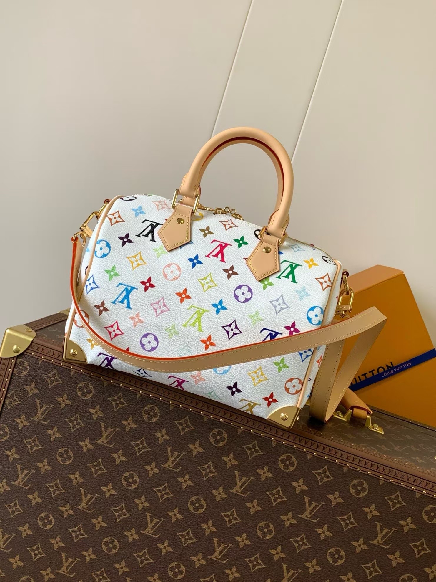 Louis Vuitton Speedy Bandoulière 25 Handbag – Monogram Canvas - Image 3