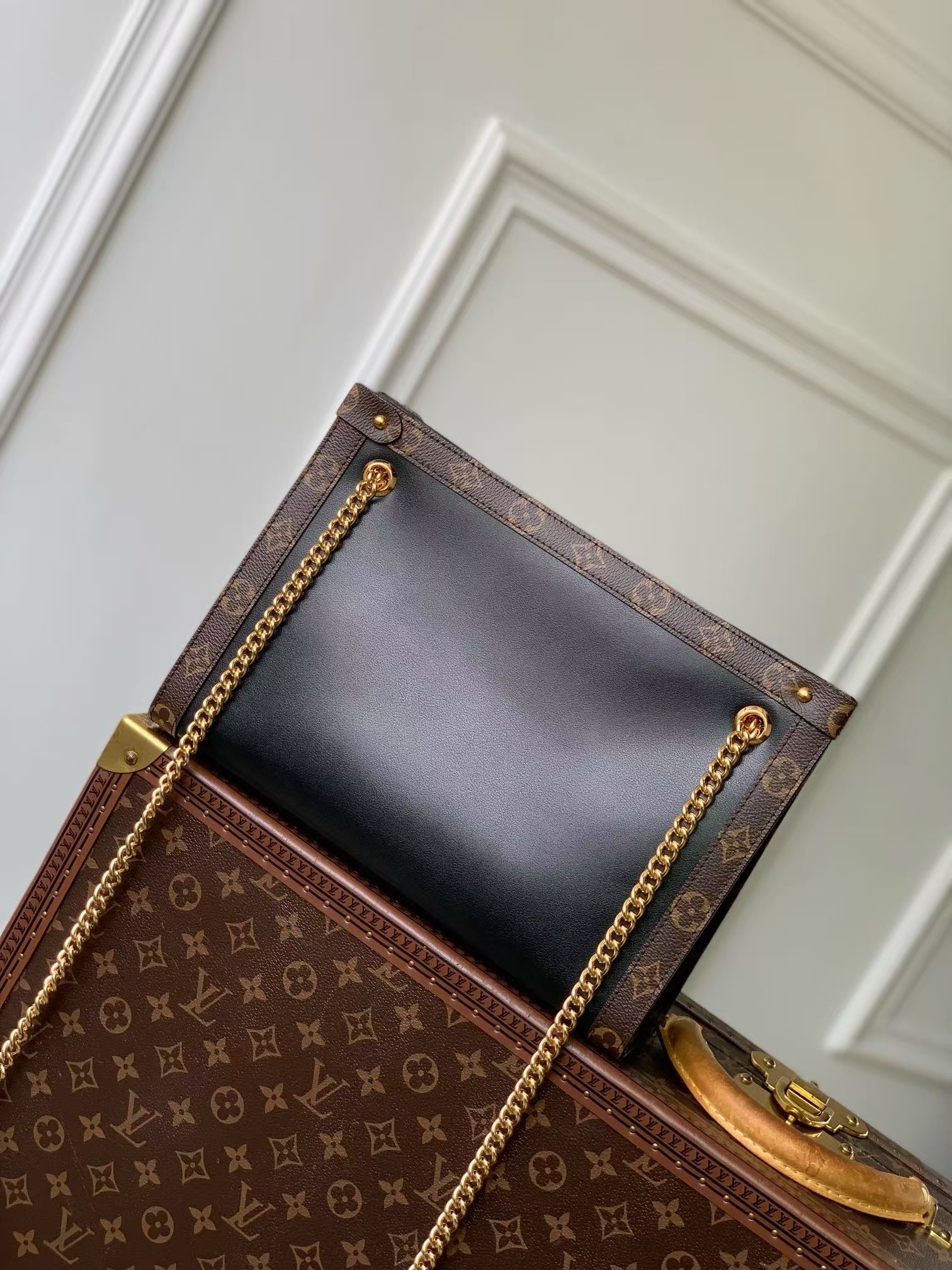 Louis Vuitton Nova Small Handbag M13140 - Image 3