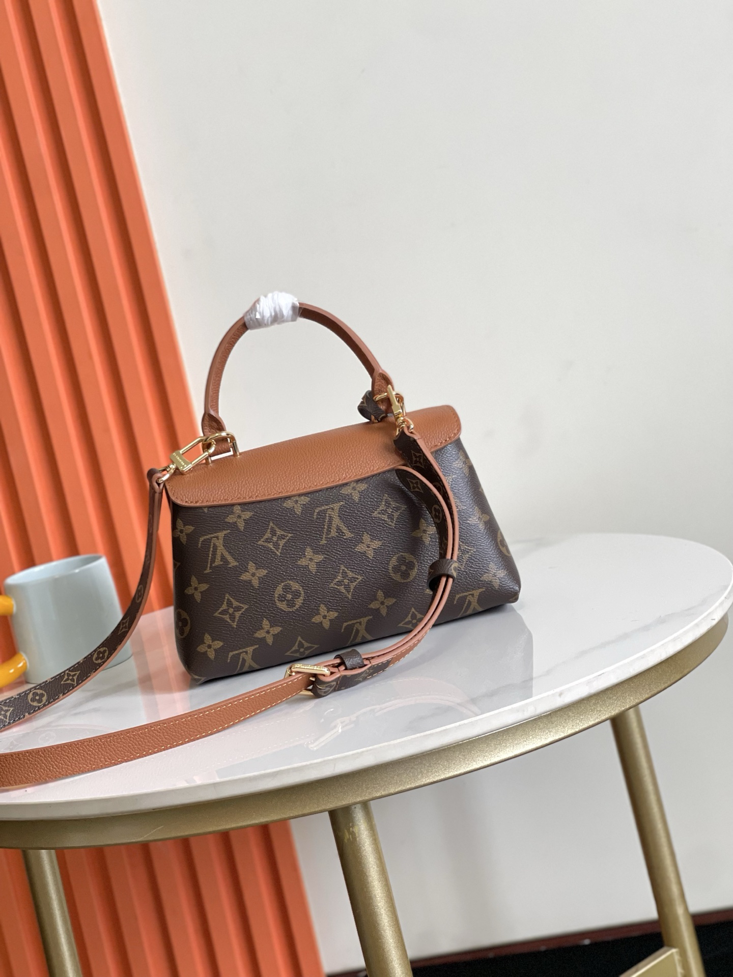 Louis Vuitton Madeleine BB Monogram Shoulder Bag - Image 3