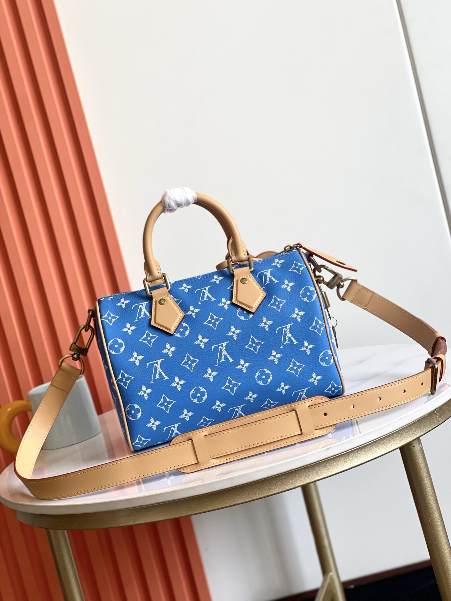 Louis Vuitton Speedy Bandouliere 25 Monogram Leather Crossbody Bag - Image 3