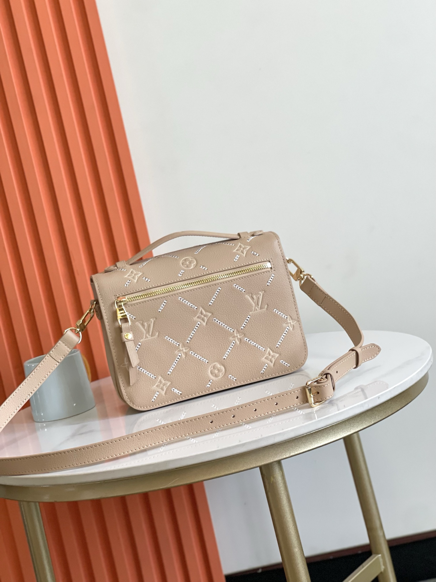 Louis Vuitton Pochette Métis Monogram Empreinte Leather Crossbody Bag - Image 3