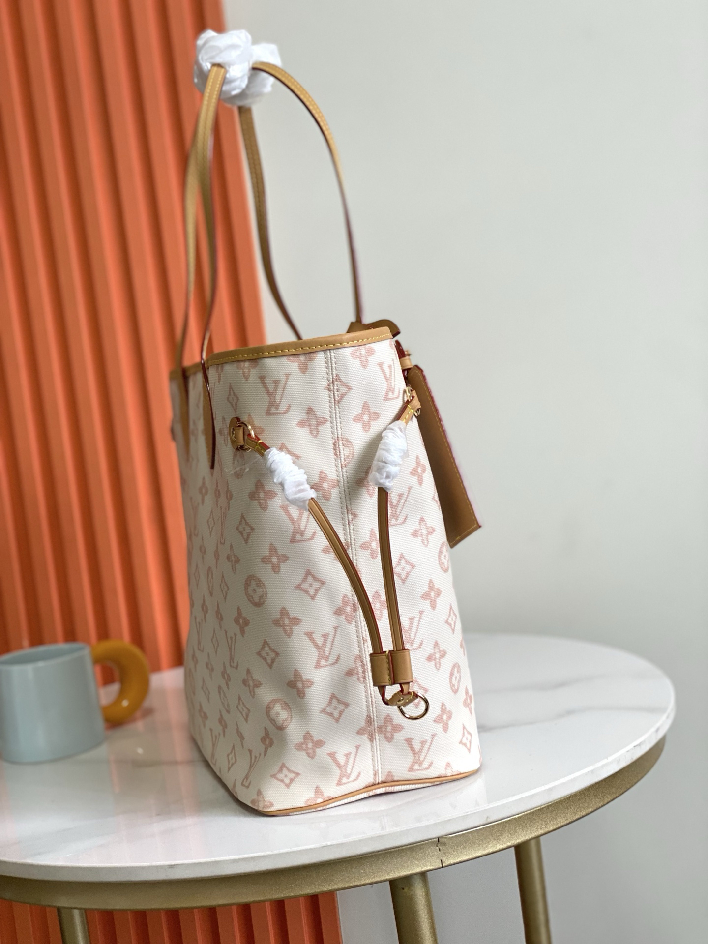 Louis Vuitton Neverfull Medium Monogram Canvas Tote Bag - Image 3