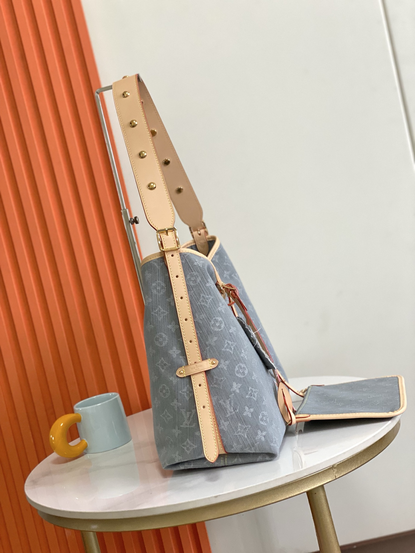 Louis Vuitton CarryAll Medium Handbag in Monogram Denim - Image 3