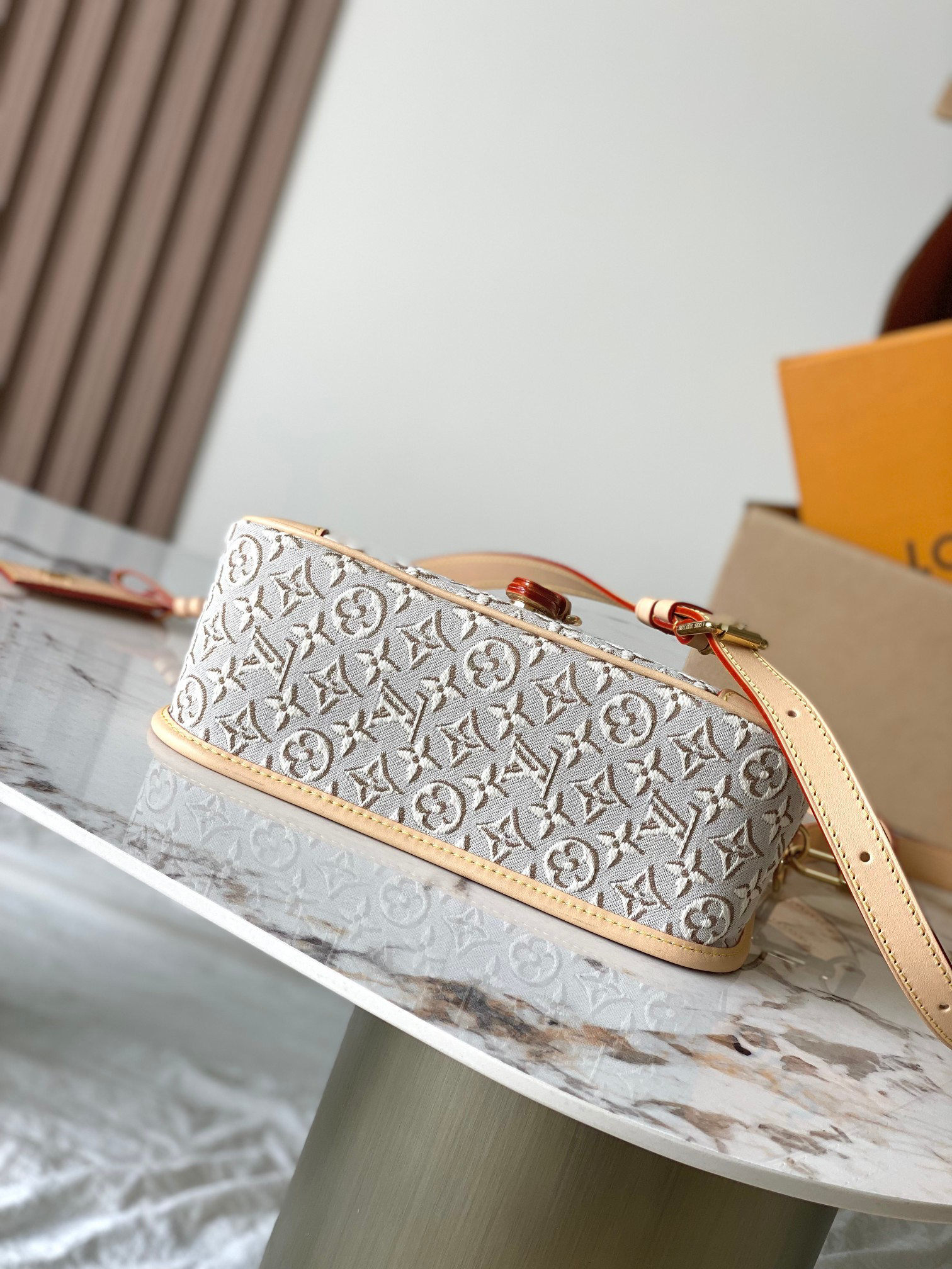 DIANE Small Crossbody Bag - Image 3