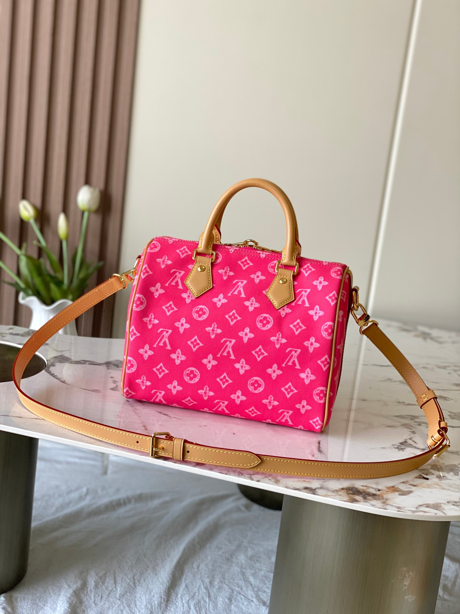 Louis Vuitton Speedy Bandoulière 25 Handbag in Pink Monogram Canvas - Image 3
