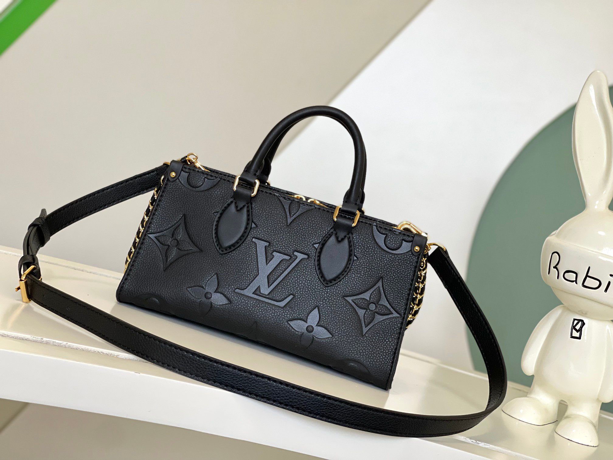 Louis Vuitton OnTheGo East West Handbag M23640 - Black - Image 3