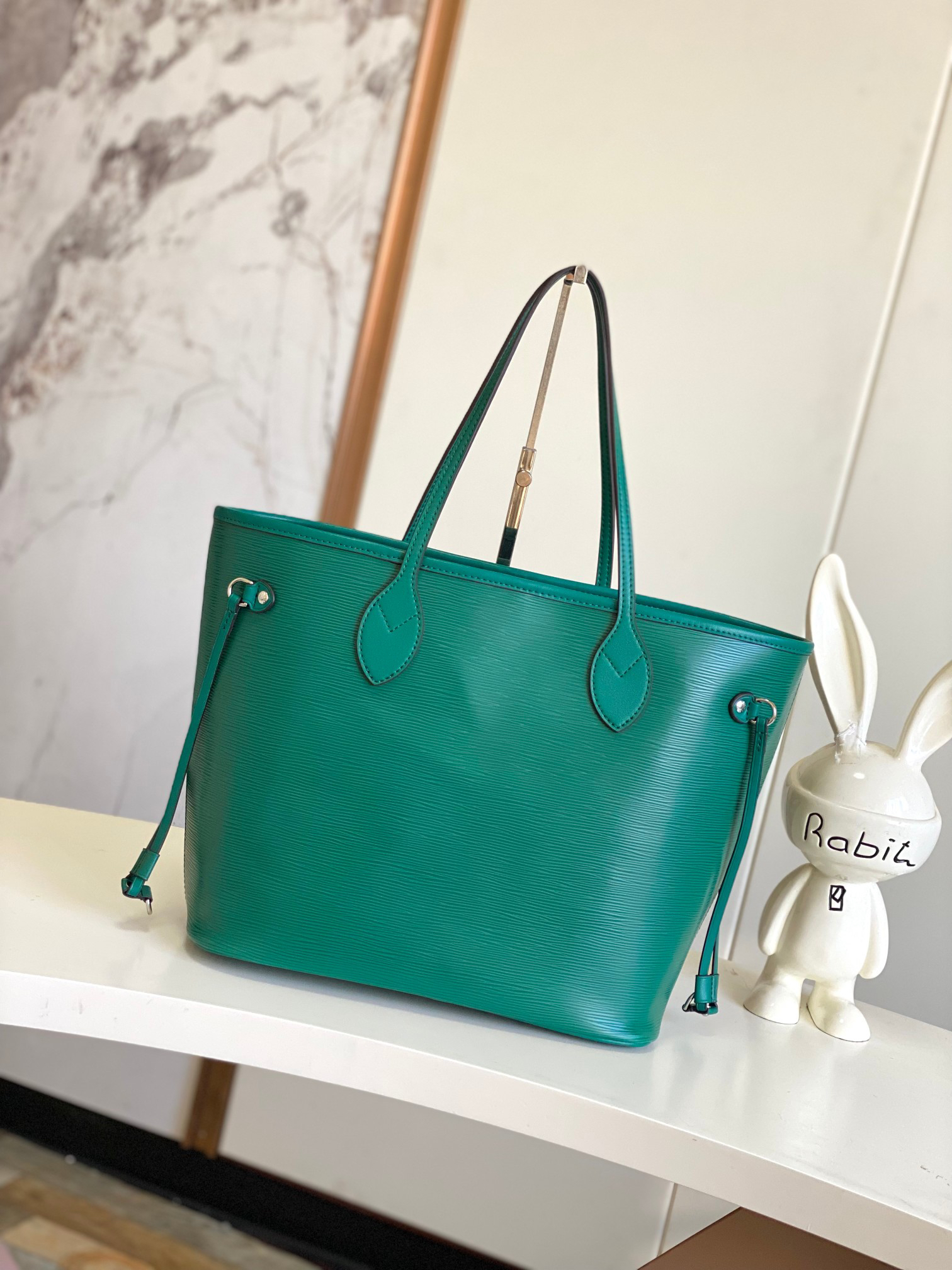 Louis Vuitton Neverfull Medium Tote Bag - Image 3