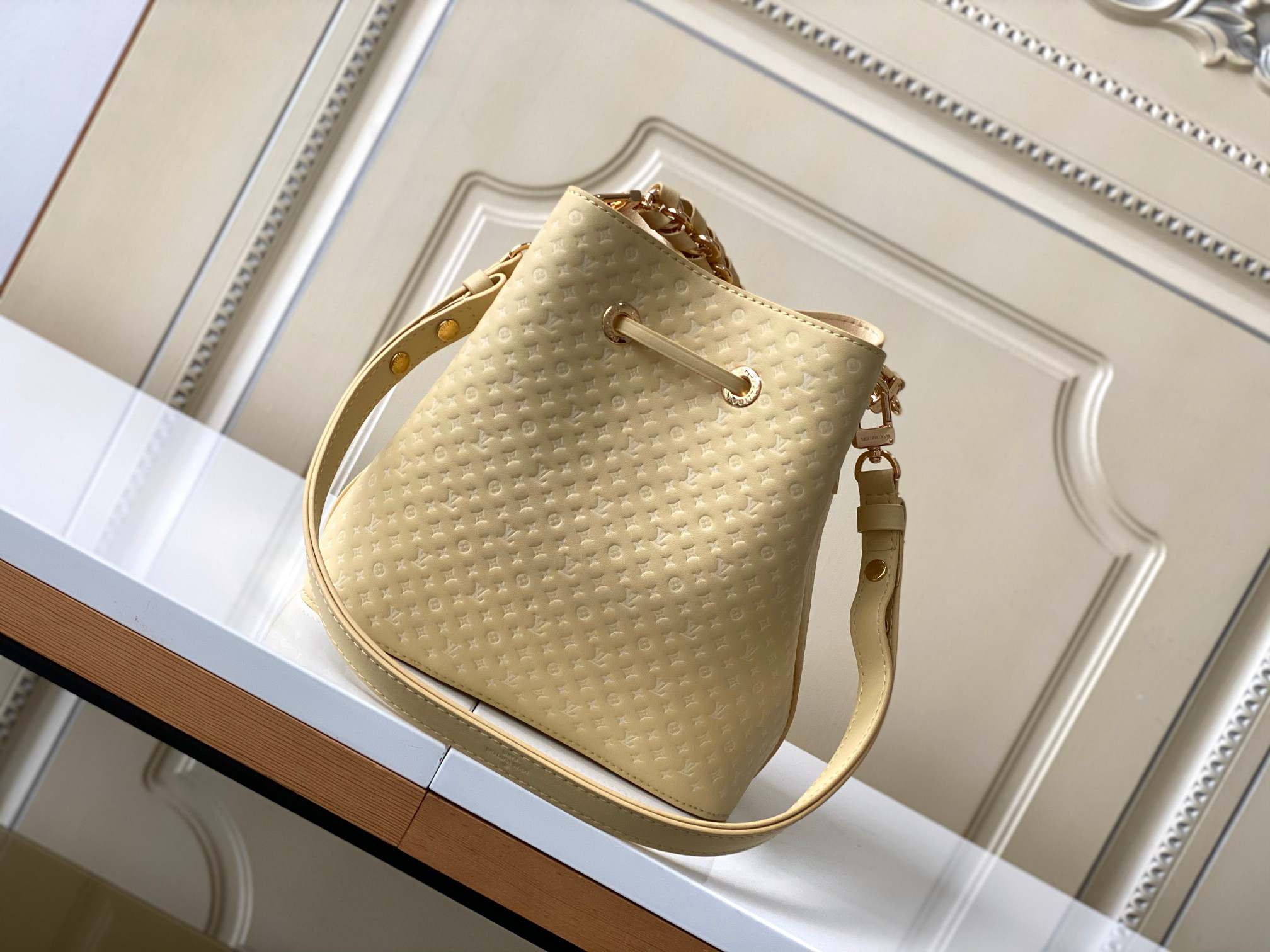 Louis Vuitton NeoNoé BB Bucket Bag - Image 3