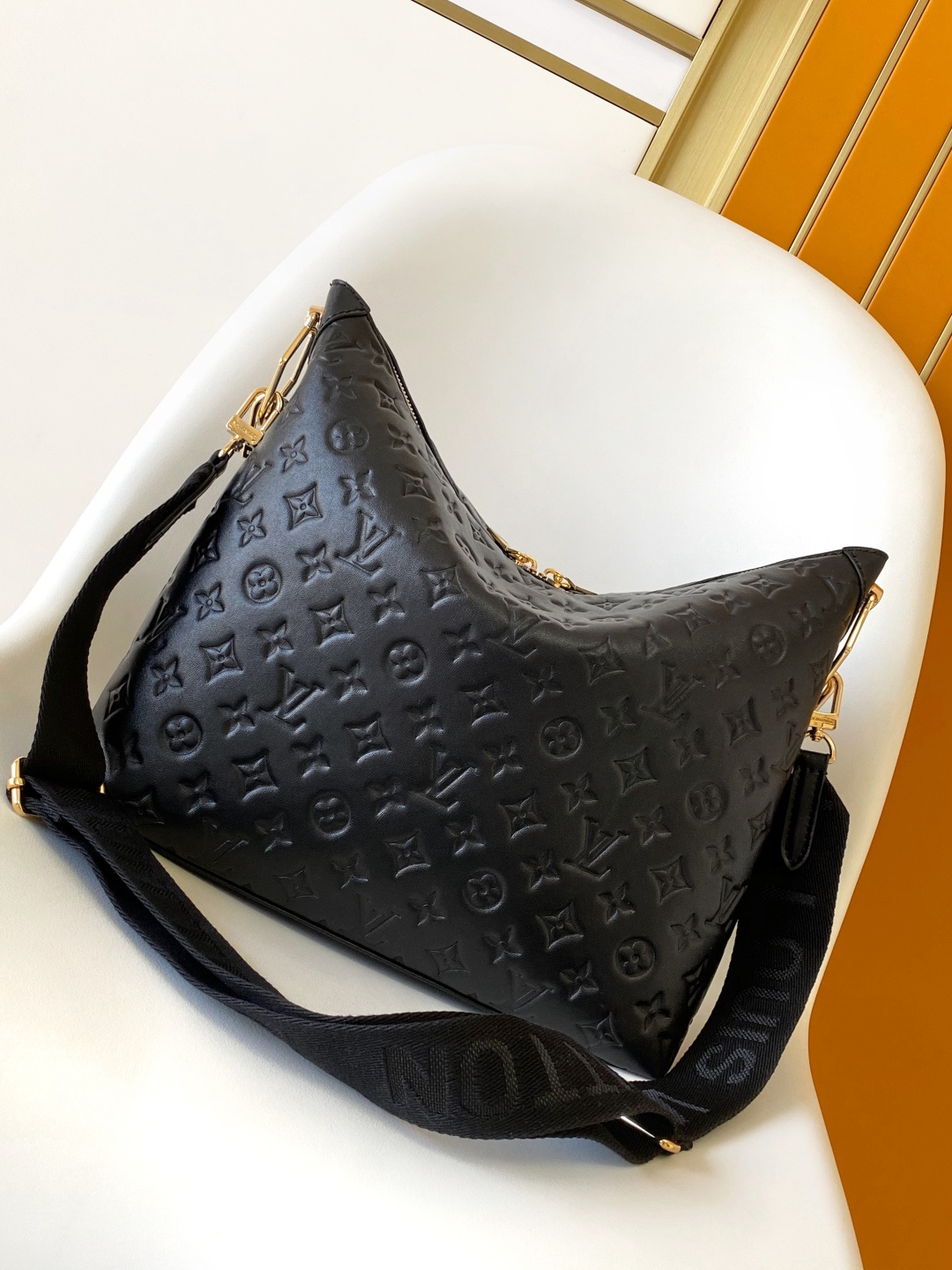 Louis Vuitton Coussin Hobo Bag, Medium - Image 3