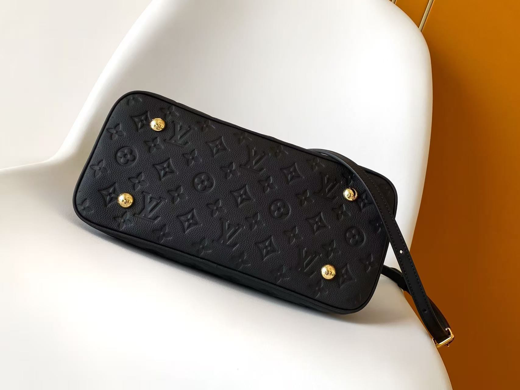 Alma PM Handbag in Black Monogram Empreinte Leather - Image 3