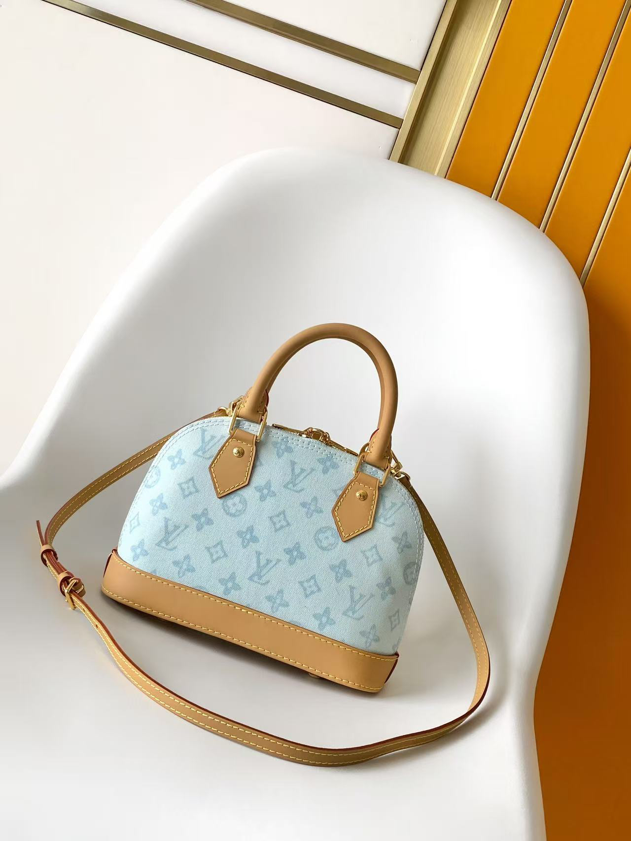 Louis Vuitton Alma BB Monogram Canvas Crossbody Bag - Image 3
