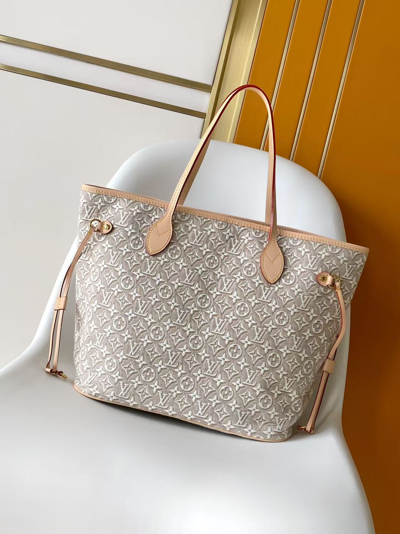 Louis Vuitton Neverfull MM Tote Bag in Monogram Embleme Peuplier - Image 3