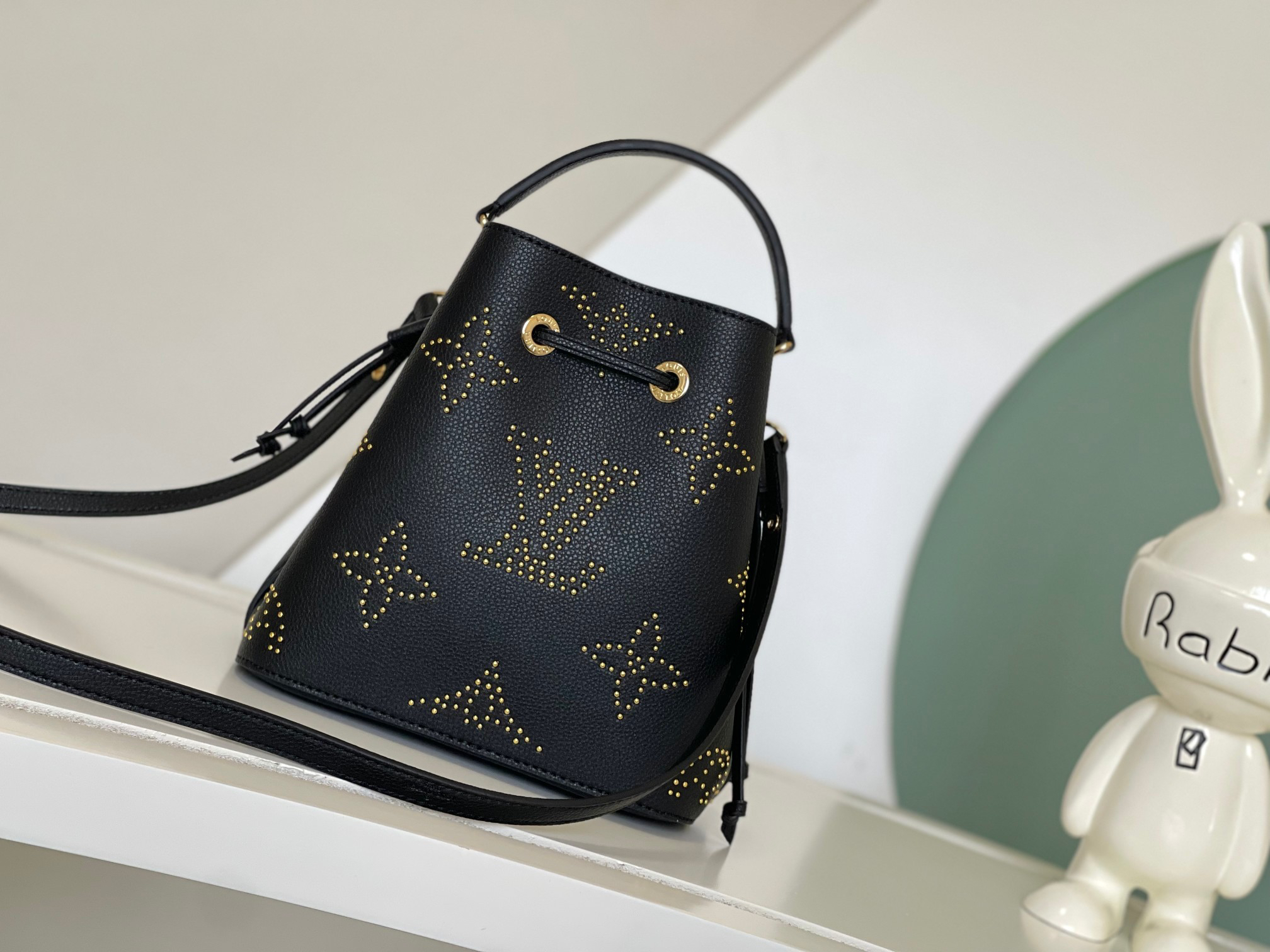 Louis Vuitton NeoNoe BB Bucket Bag M46734 in Black - Image 3