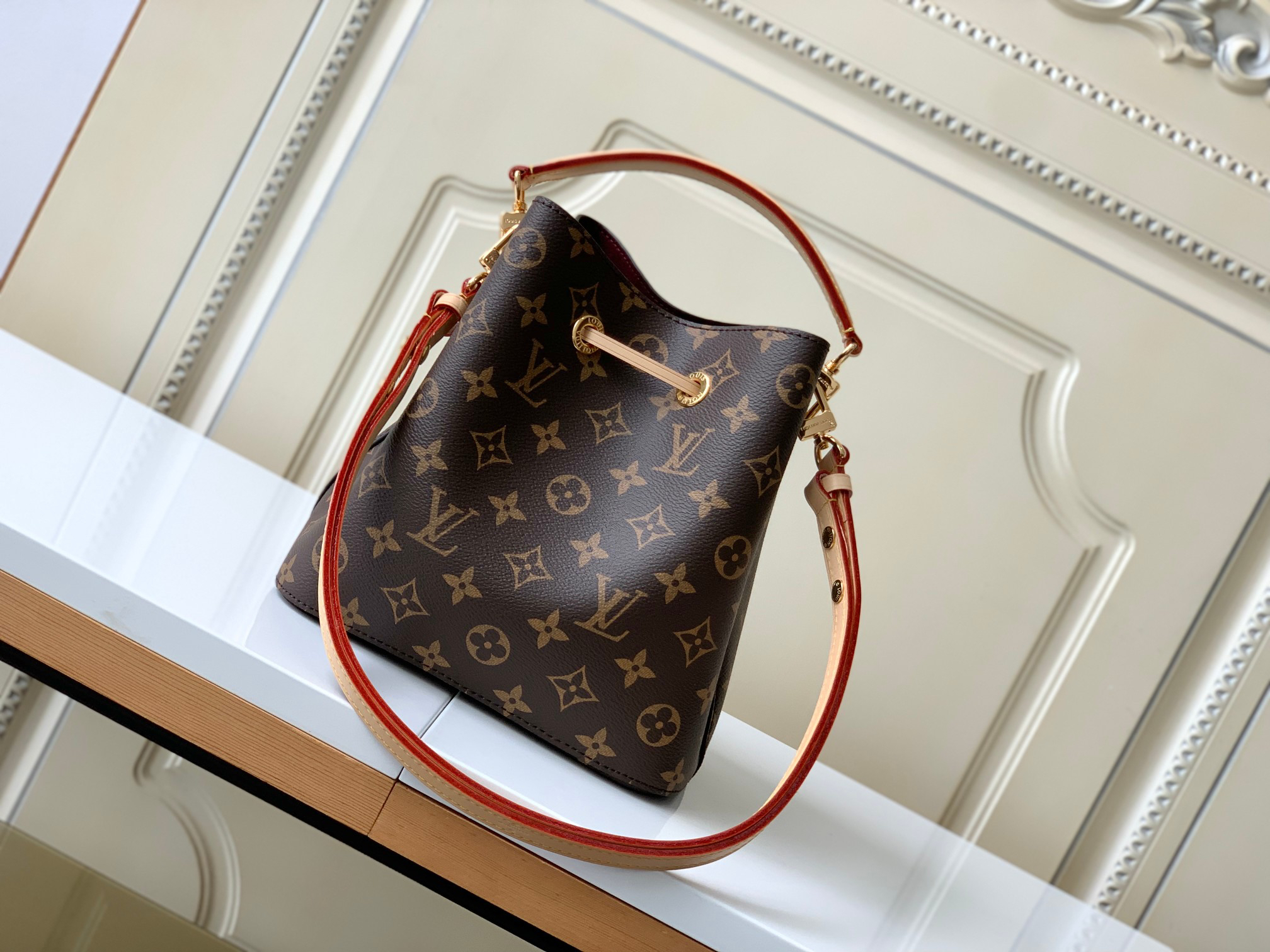 Louis Vuitton NéoNoé BB Monogram Canvas Bucket Bag - Image 3