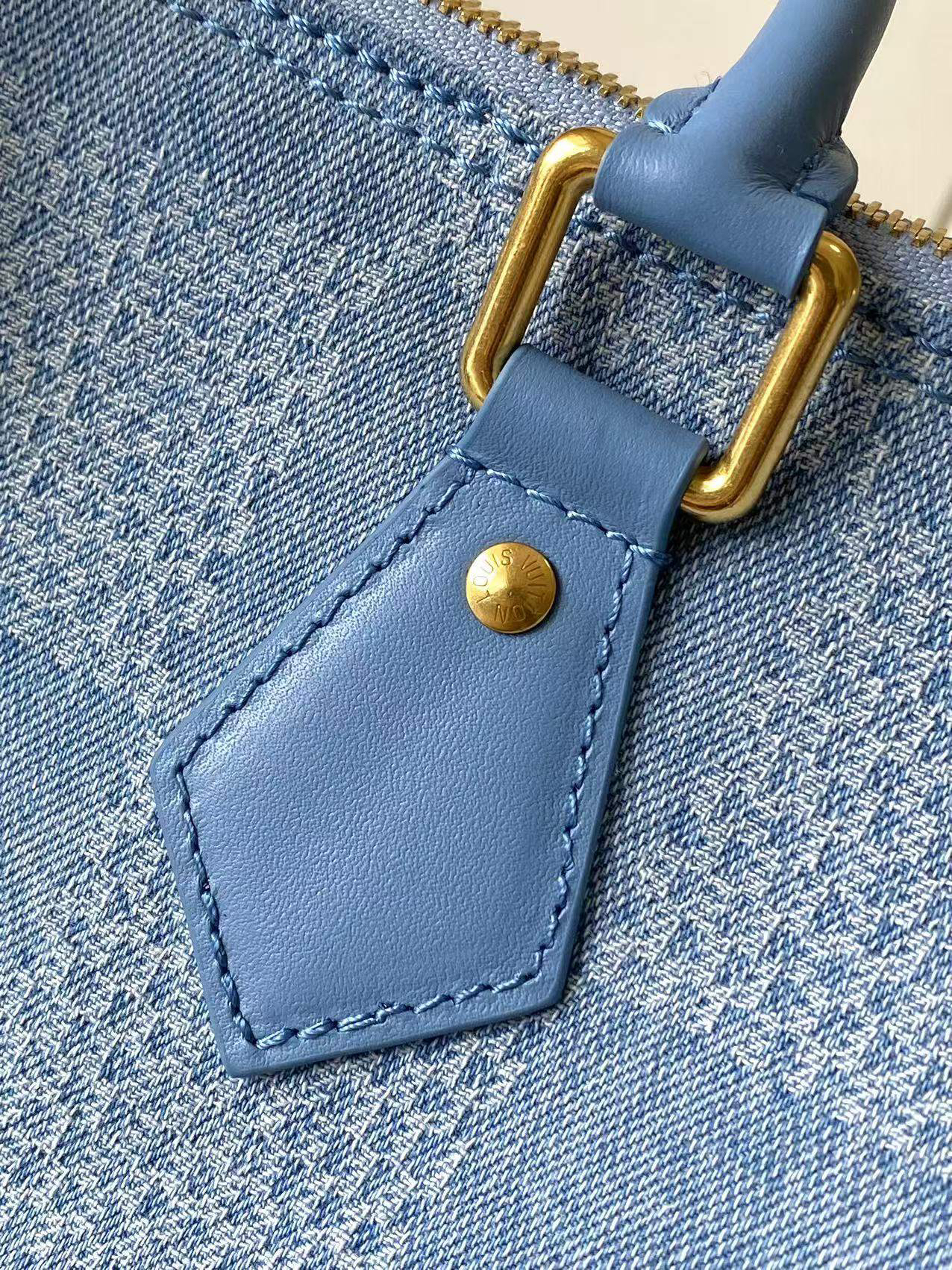 Louis Vuitton Speedy 30 Bandouliere Crossbody Handbag - Image 3