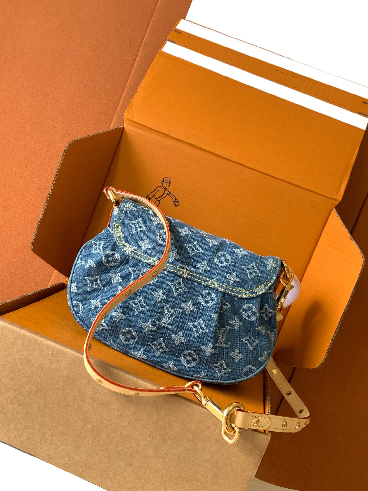 Sunset Vibe Denim Crossbody Bag - Image 3