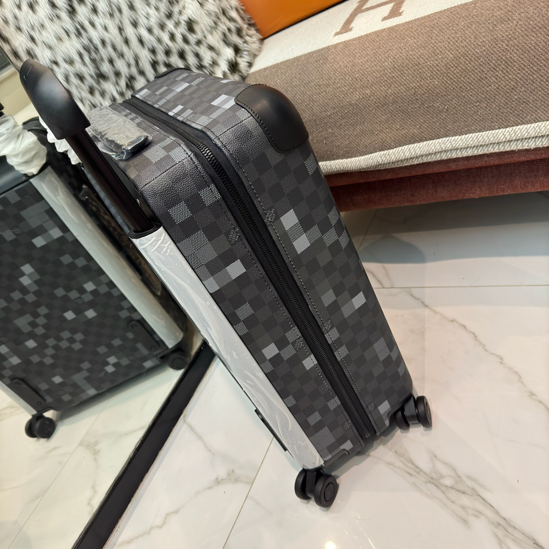 Louis Vuitton Horizon 55 Monogram Edlie Leather-Trimmed Carry-On Suitcase - Image 3