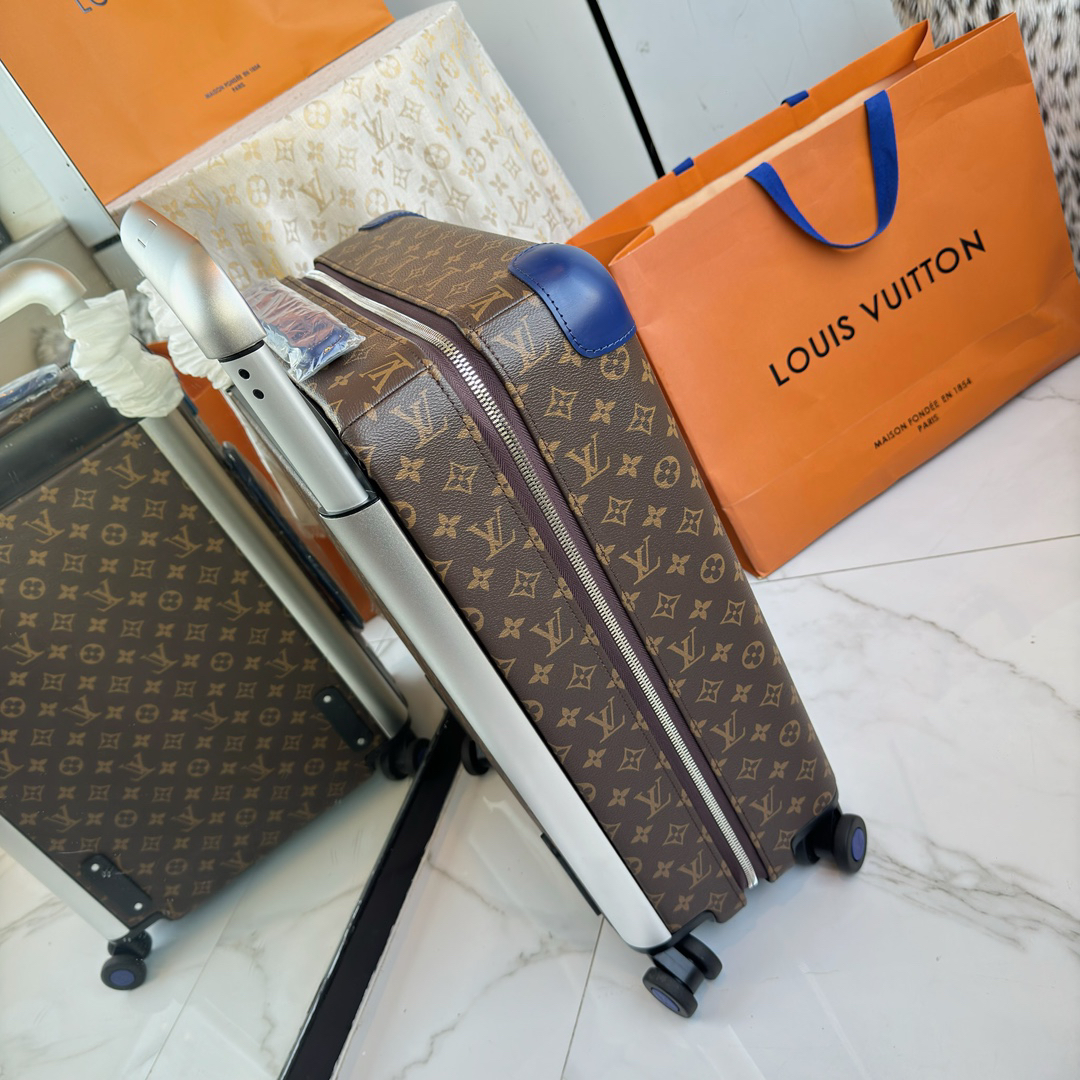 Louis Vuitton Horizon 55 Four-Wheel Carry-On Suitcase - Image 3